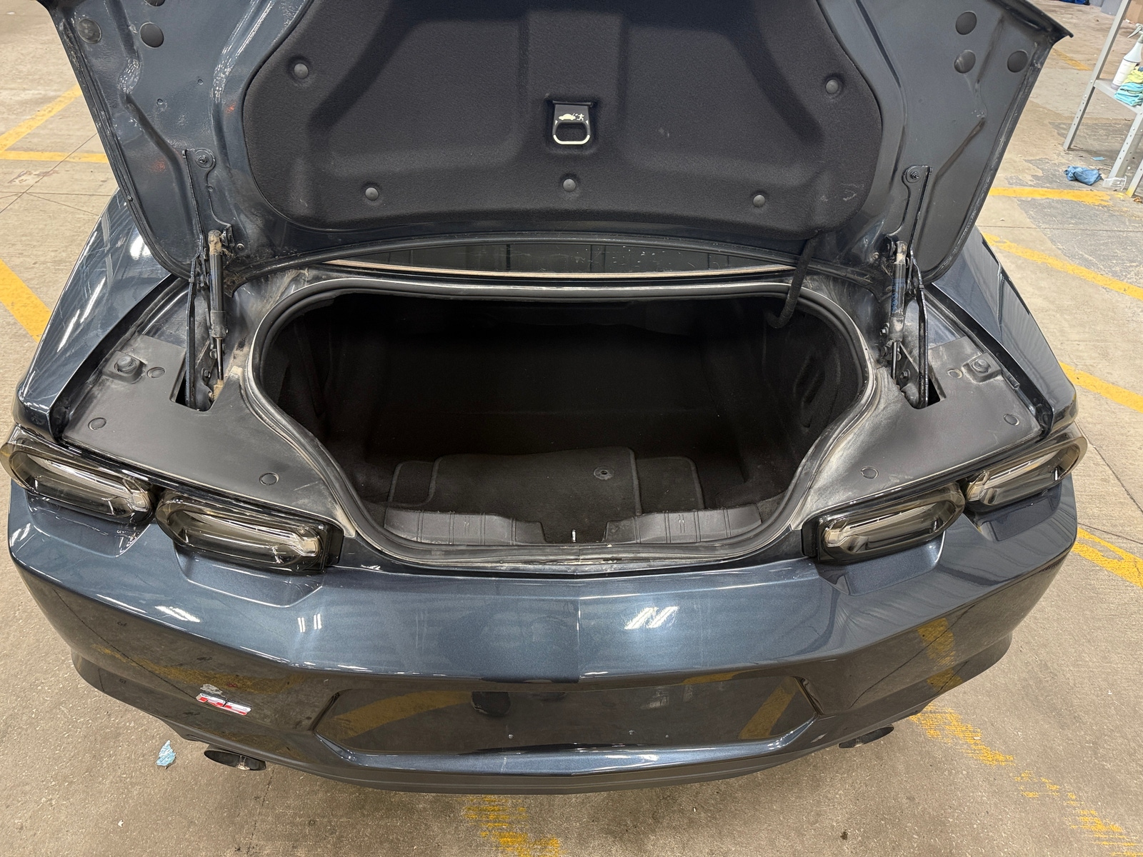Thumbnail: 2019 Chevrolet Camaro - 5
