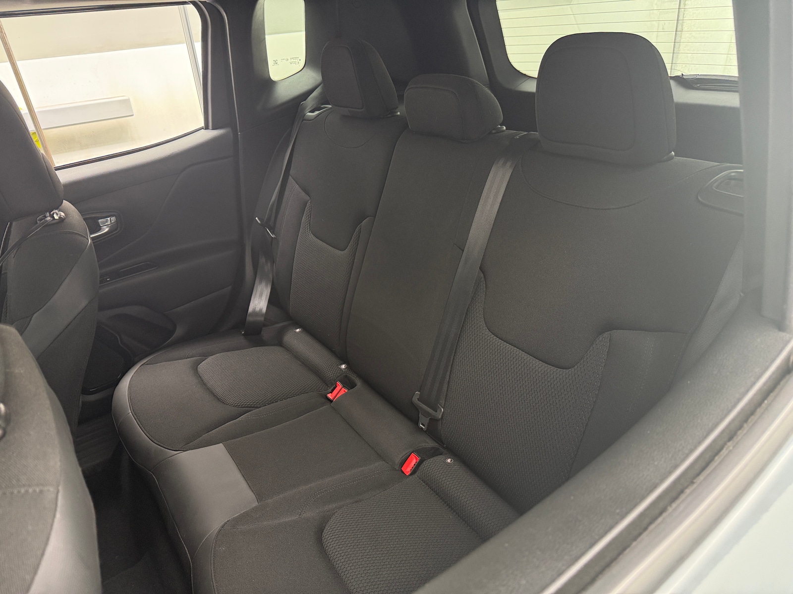 Thumbnail: 2018 Jeep Renegade - 6