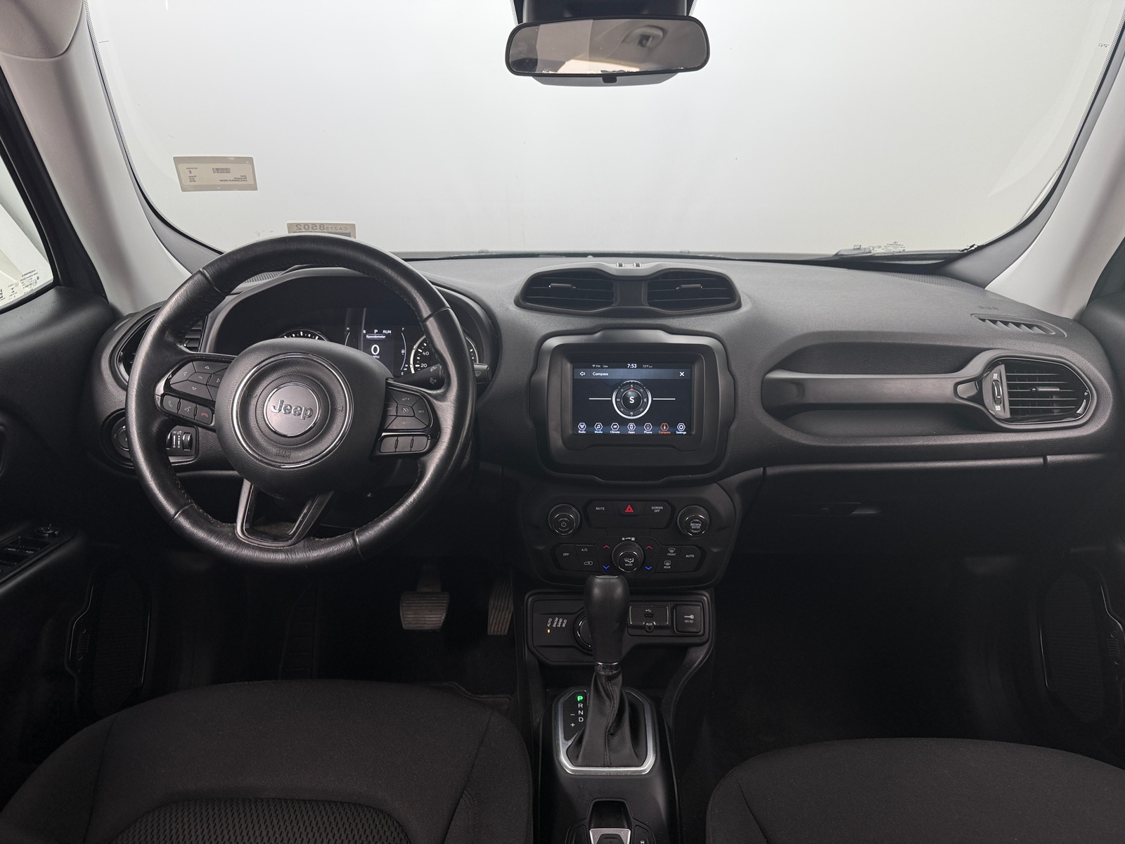 Thumbnail: 2018 Jeep Renegade - 3