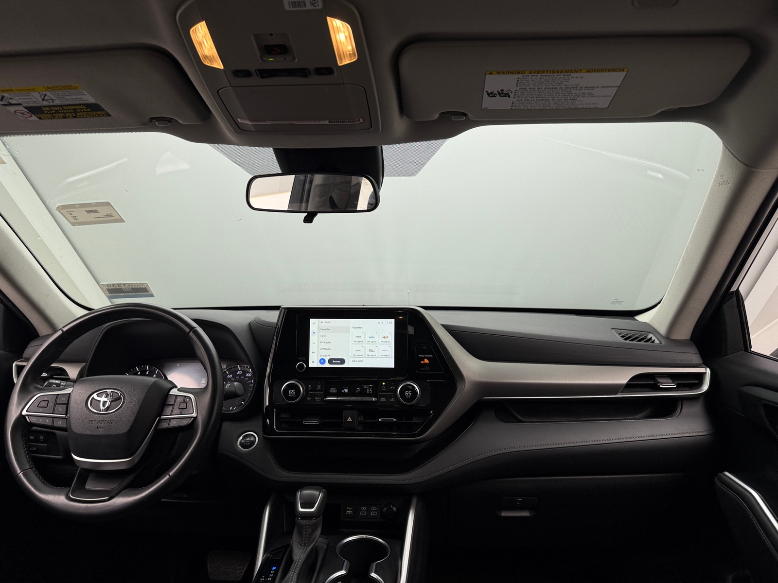 Thumbnail: 2024 Toyota Highlander - 3