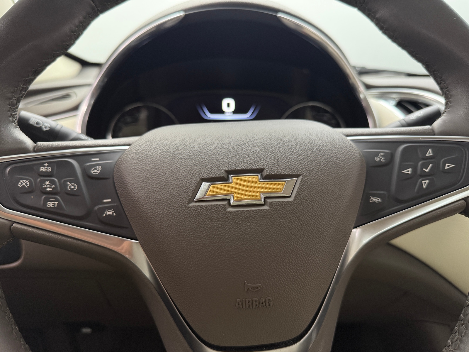 Thumbnail: 2024 Chevrolet Malibu - 4
