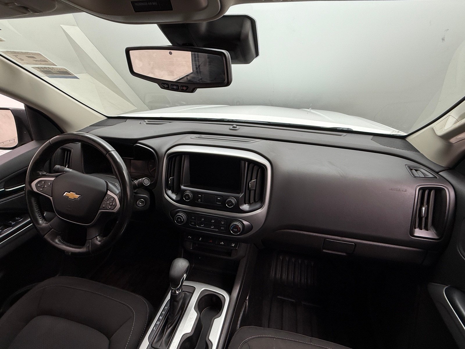 Thumbnail: 2022 Chevrolet Colorado - 3