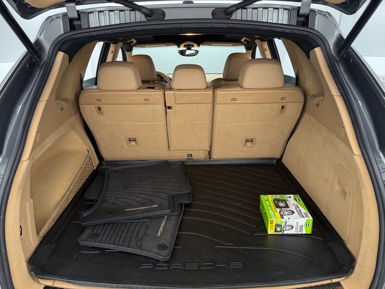 Thumbnail: 2014 Porsche Cayenne - 6