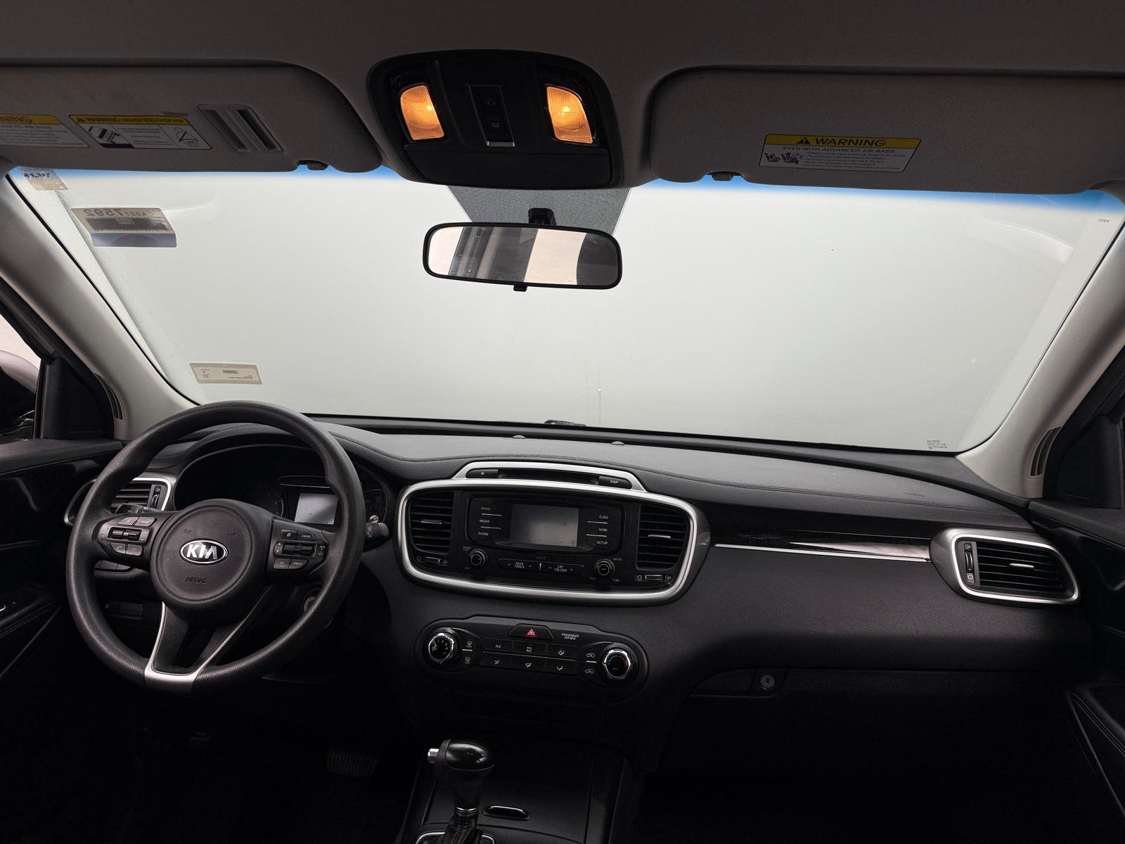 Thumbnail: 2016 Kia Sorento - 3