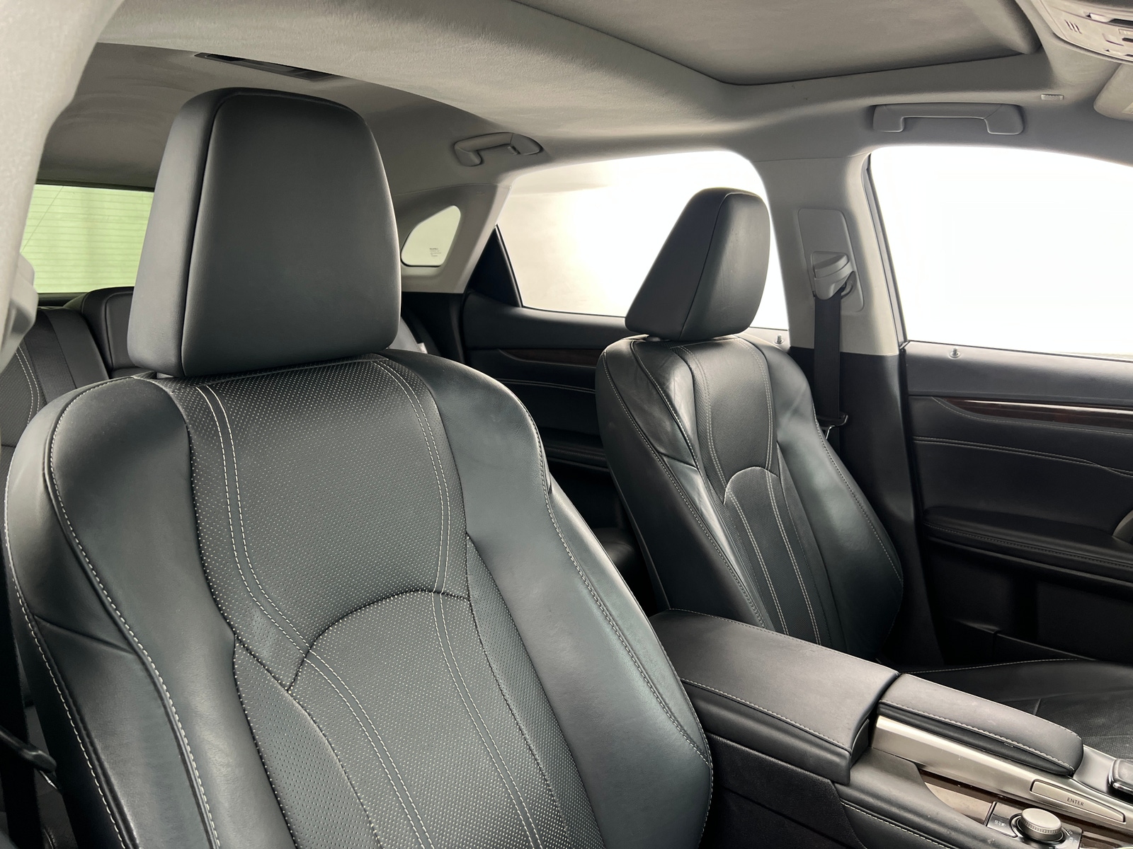 Thumbnail: 2019 Lexus RX - 2