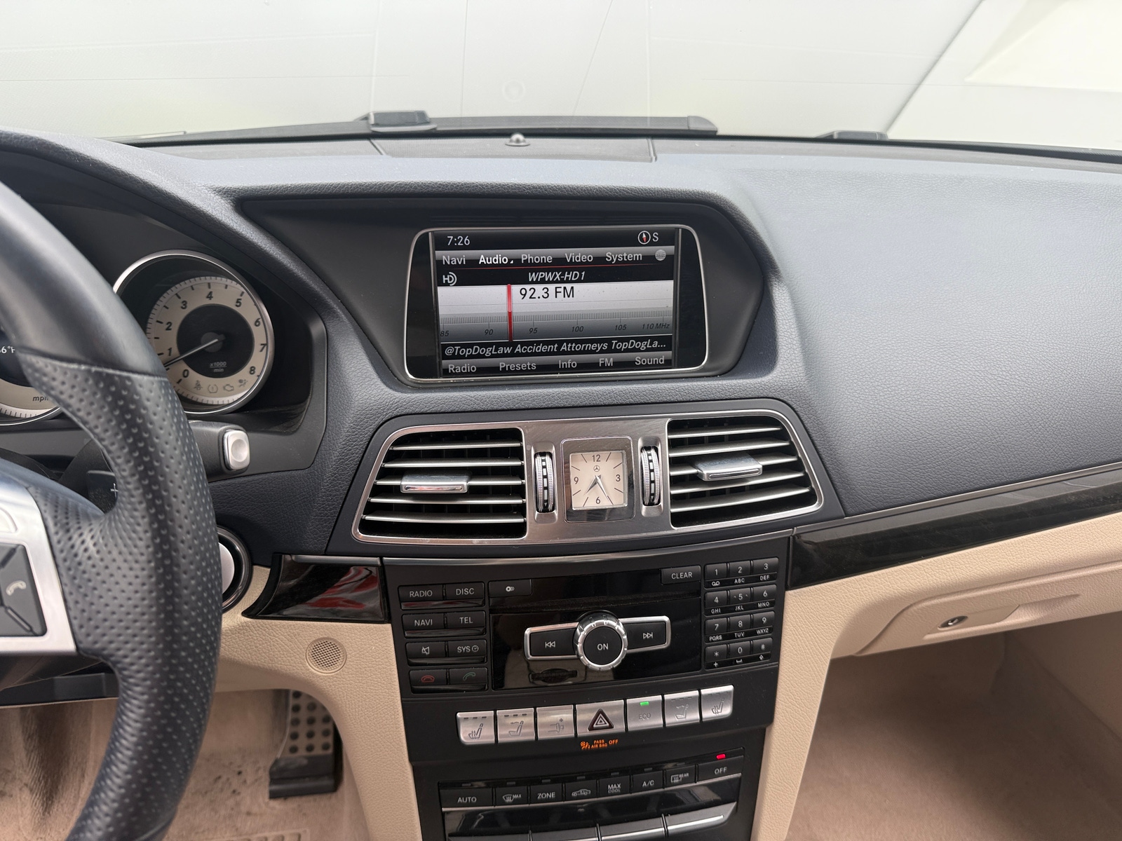 Thumbnail: 2014 Mercedes-Benz E-Class - 3