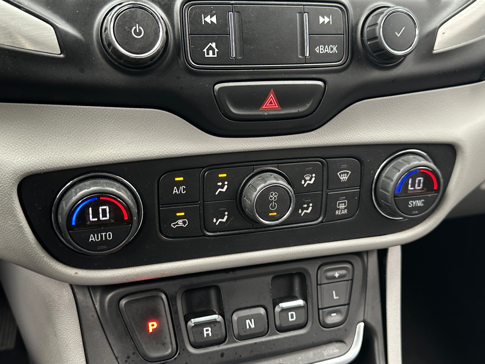 Thumbnail: 2020 GMC Terrain - 3