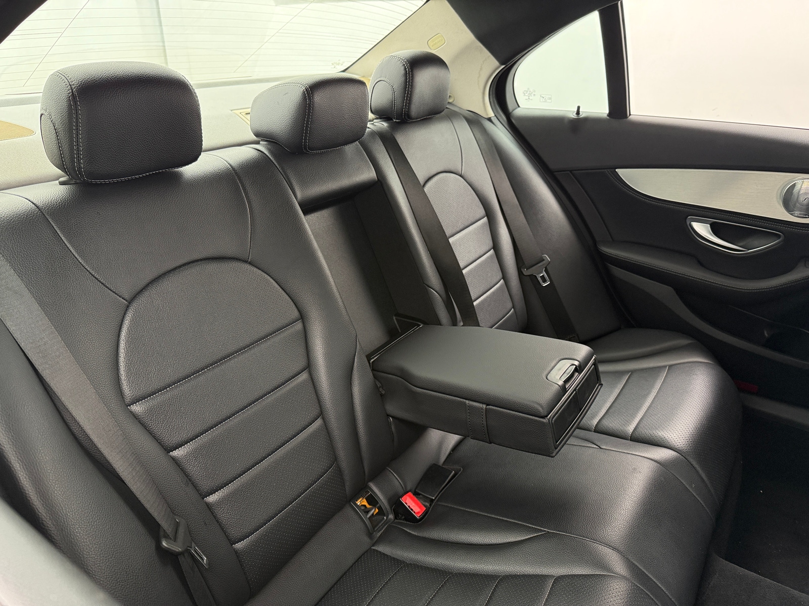 Thumbnail: 2015 Mercedes-Benz C-Class - 5