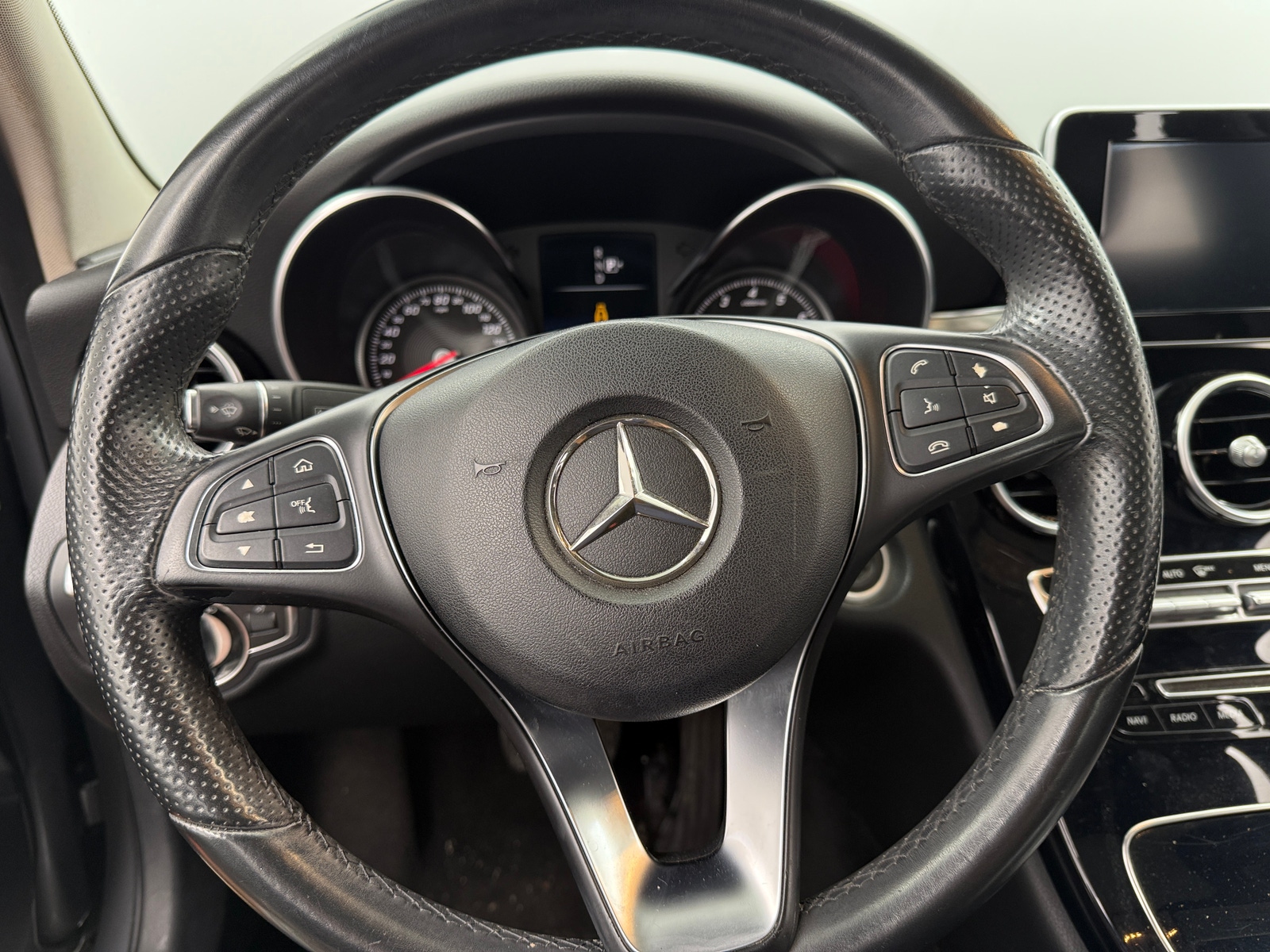 Thumbnail: 2015 Mercedes-Benz C-Class - 4