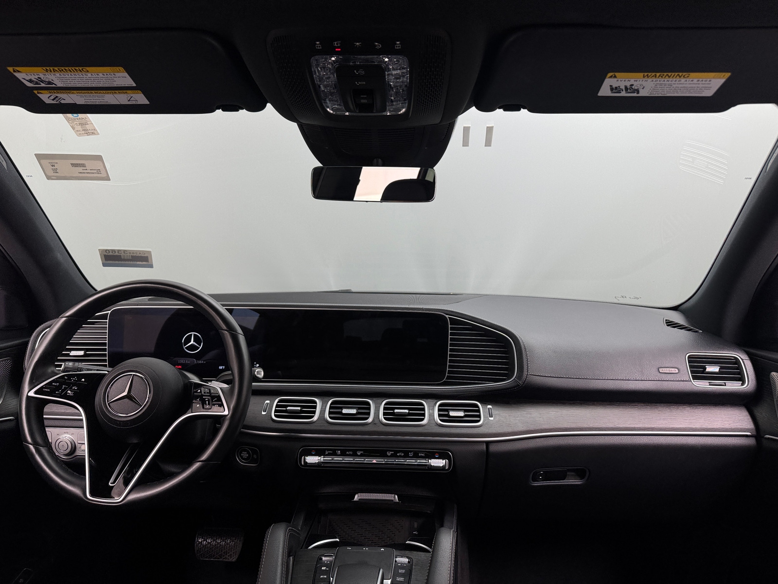 Thumbnail: 2024 Mercedes-Benz GLS - 3