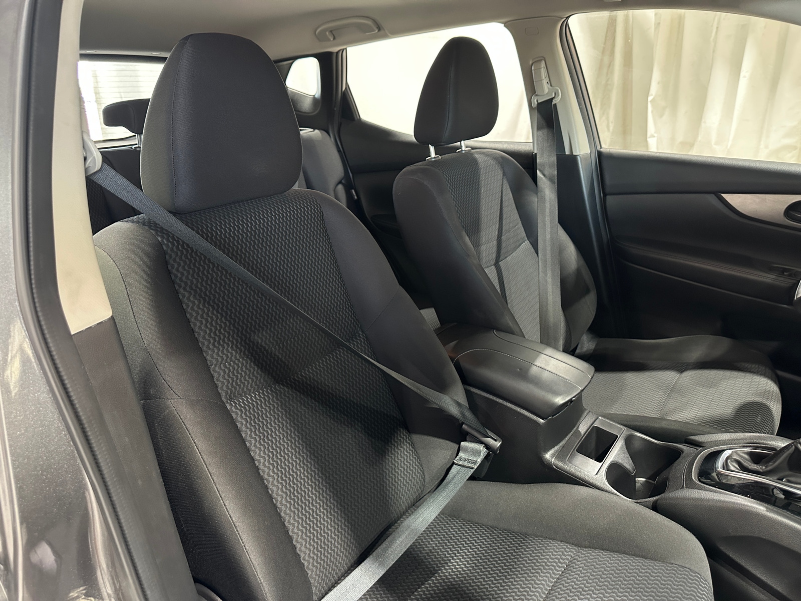 Thumbnail: 2020 Nissan Rogue Sport - 2