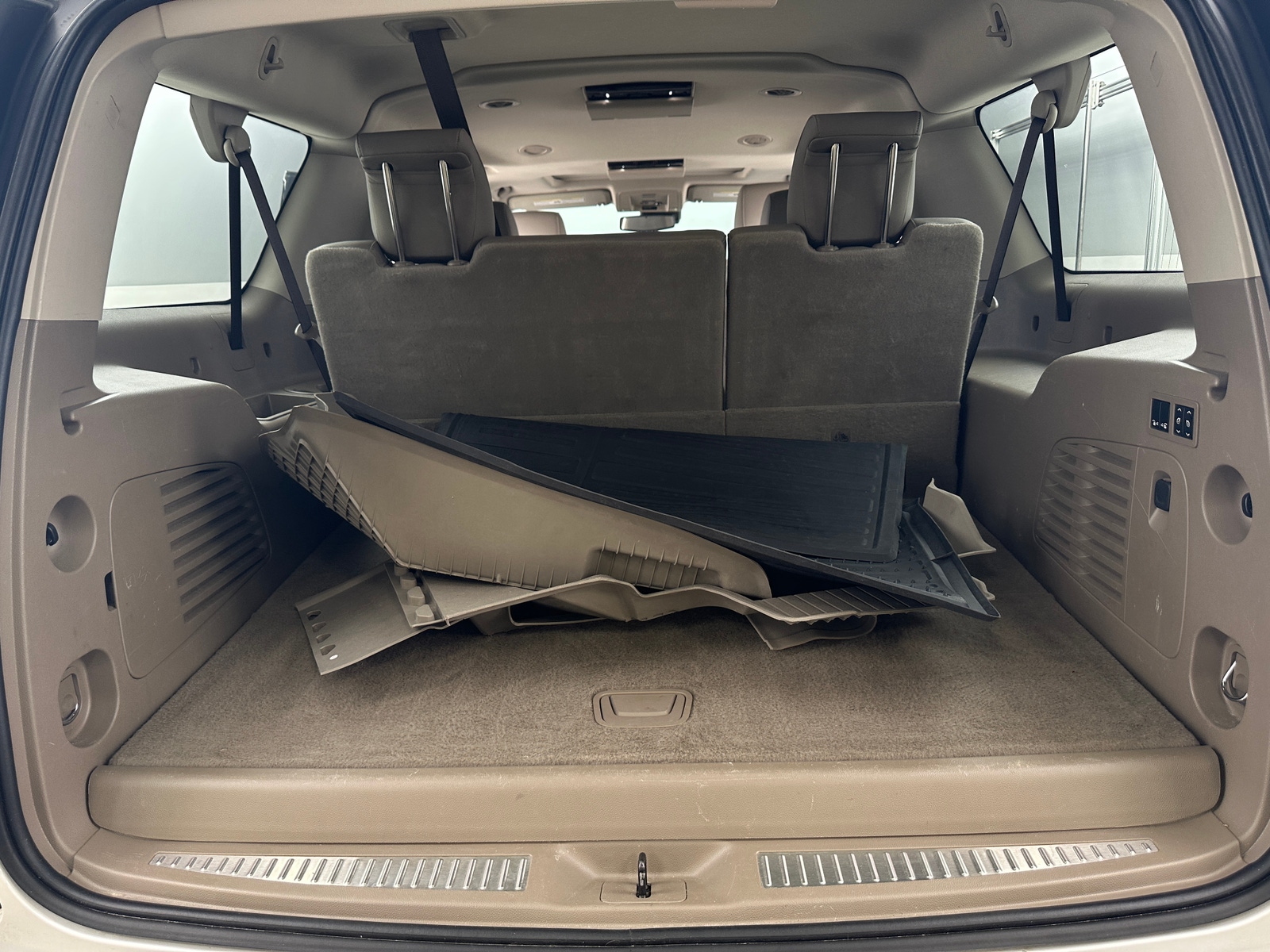 Thumbnail: 2020 Chevrolet Suburban - 6
