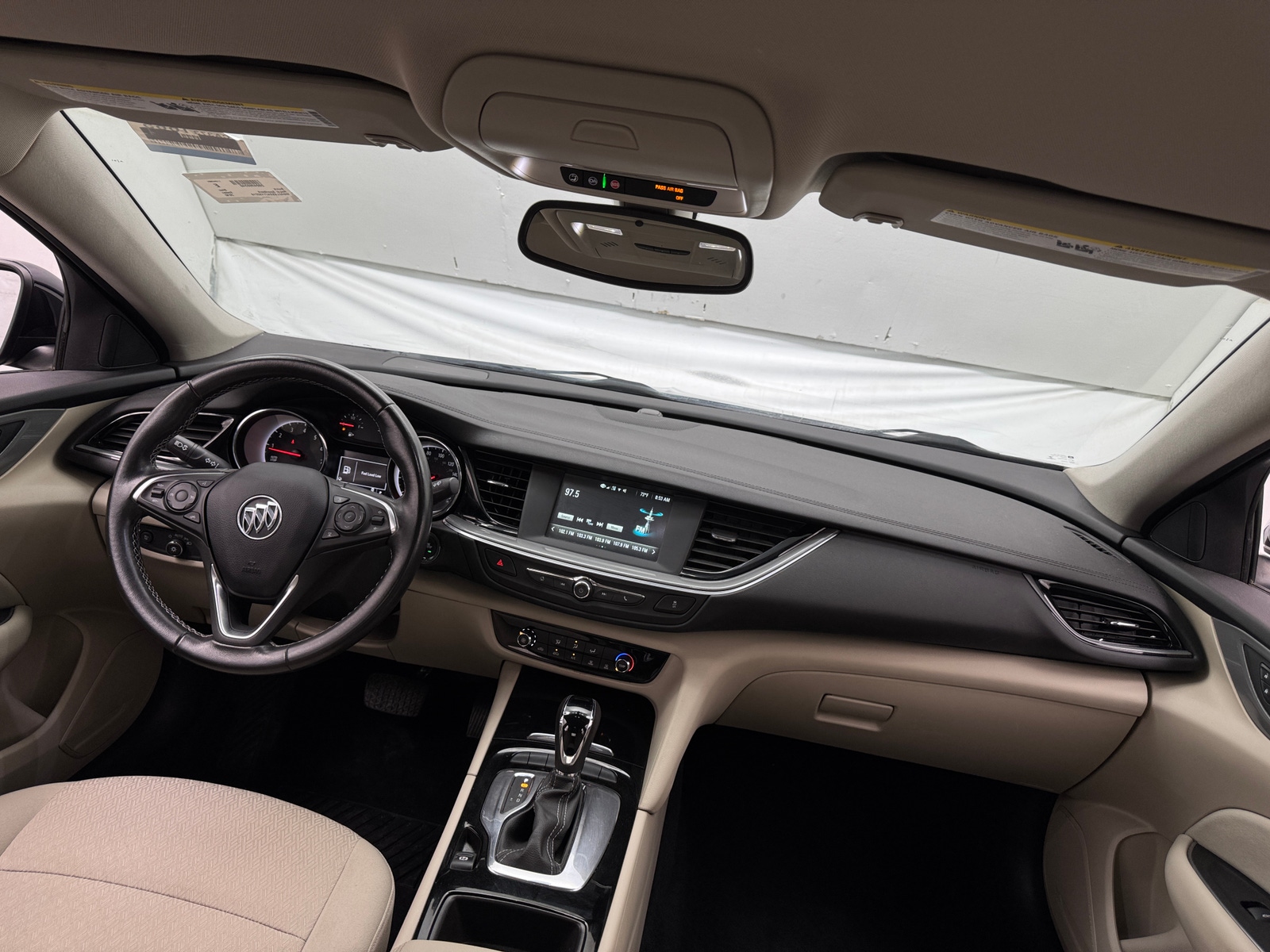 Thumbnail: 2018 Buick Regal - 3