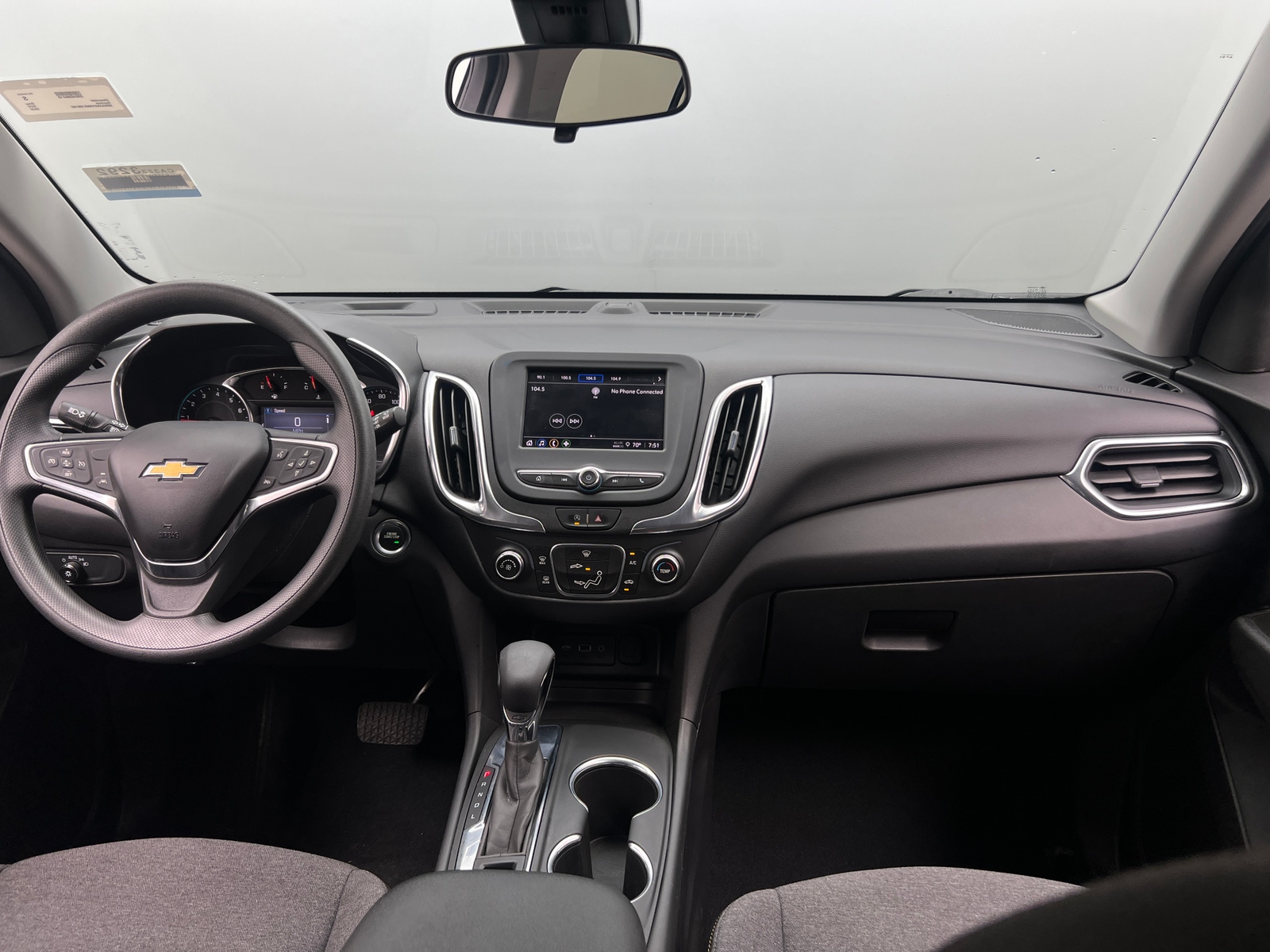 Thumbnail: 2022 Chevrolet Equinox - 3