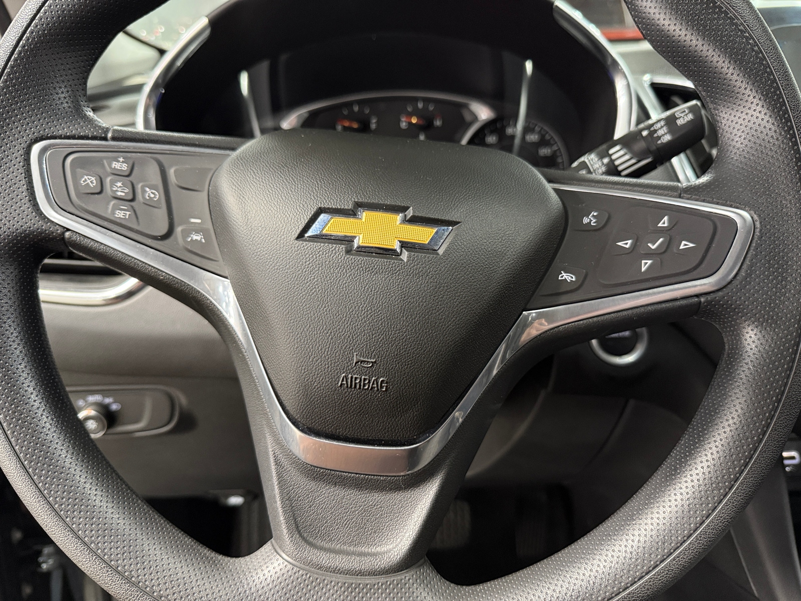 Thumbnail: 2022 Chevrolet Equinox - 5