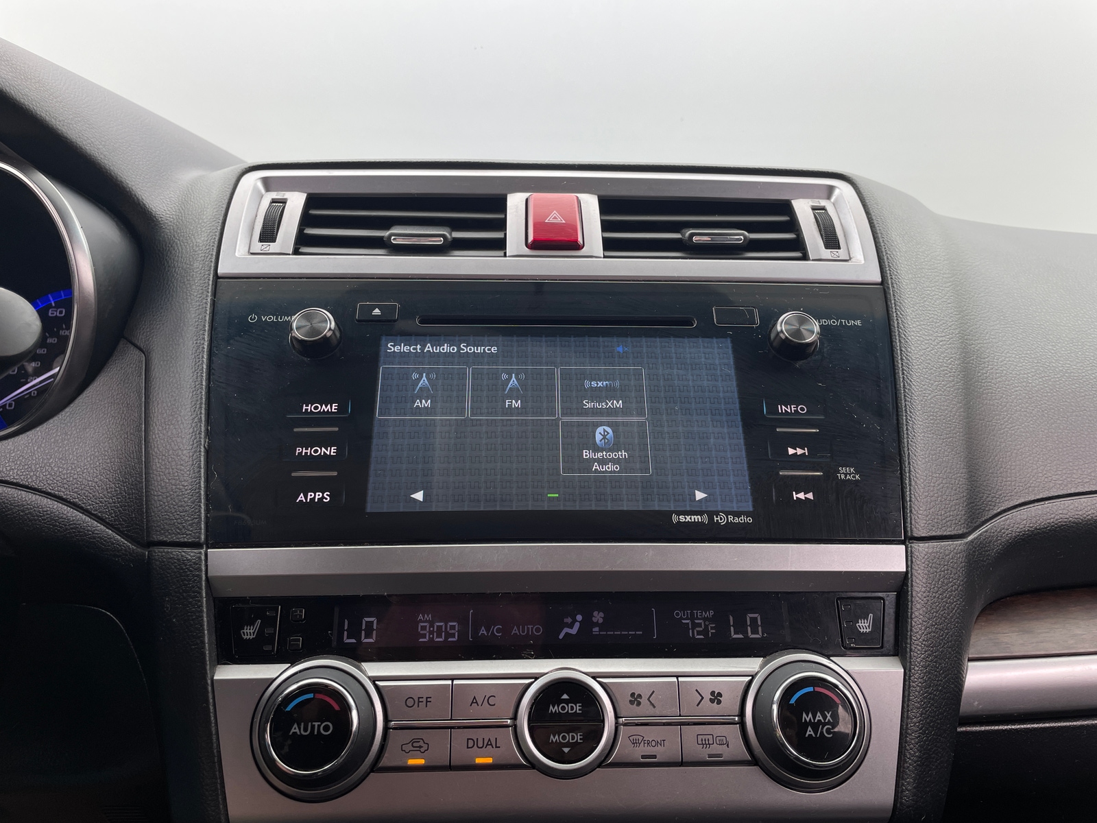 Thumbnail: 2016 Subaru Outback - 3