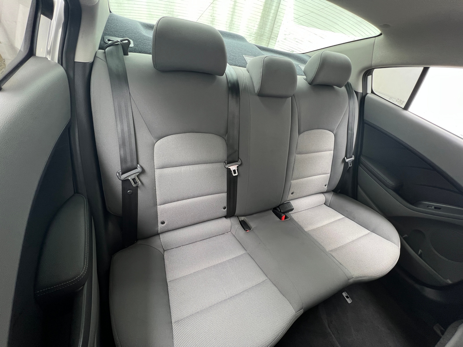 Thumbnail: 2017 Kia Forte - 6