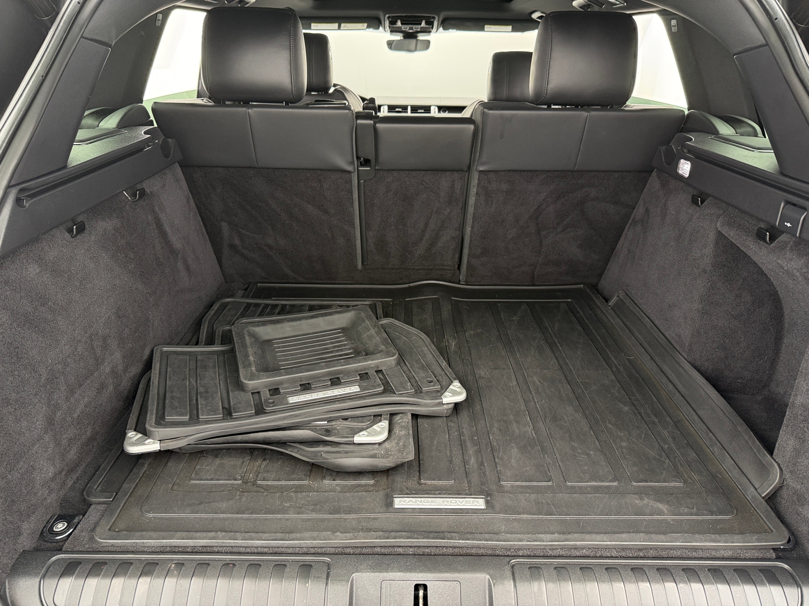 Thumbnail: 2017 Land Rover Range Rover Sport - 6