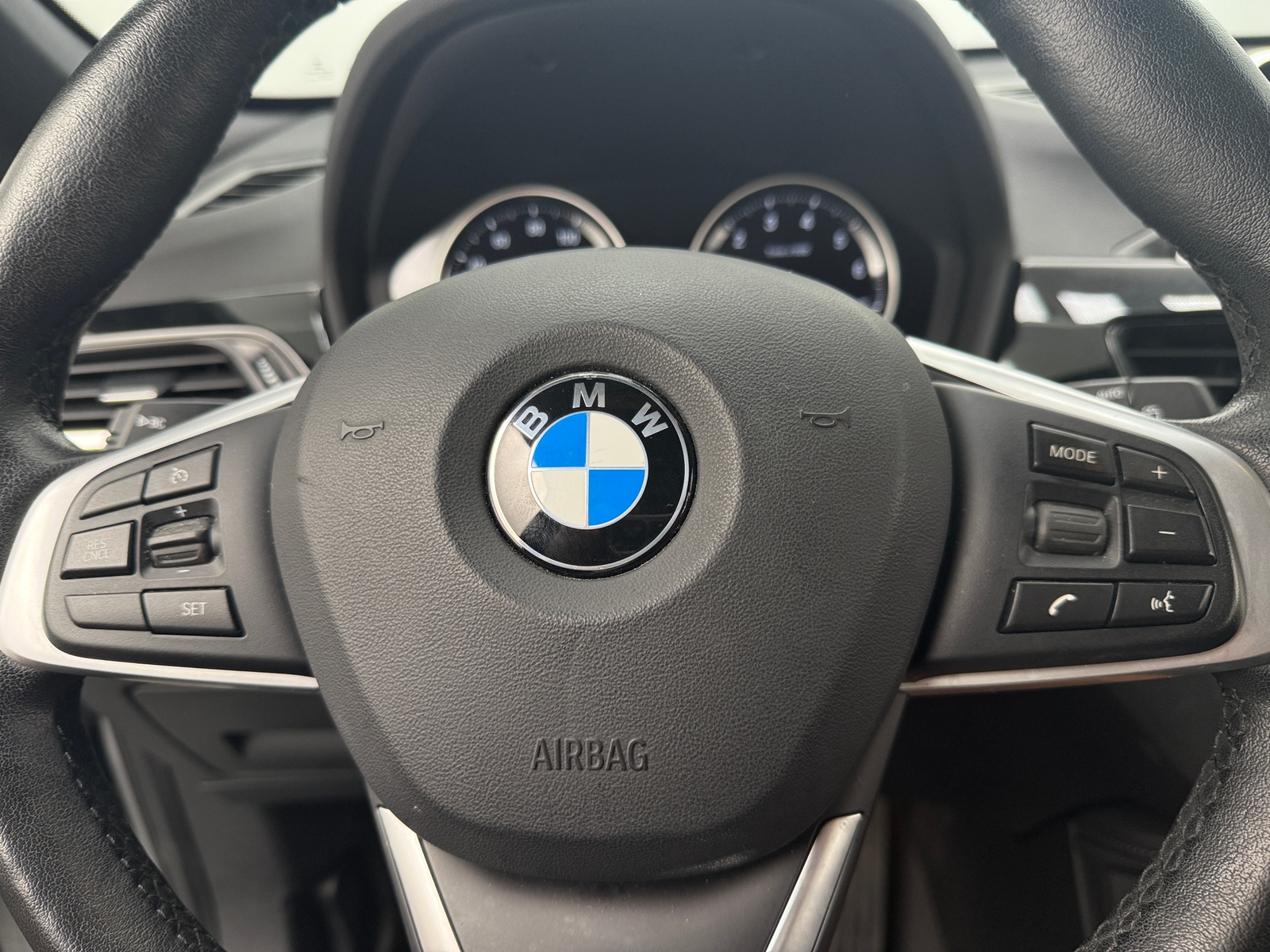Thumbnail: 2019 BMW X1 - 4