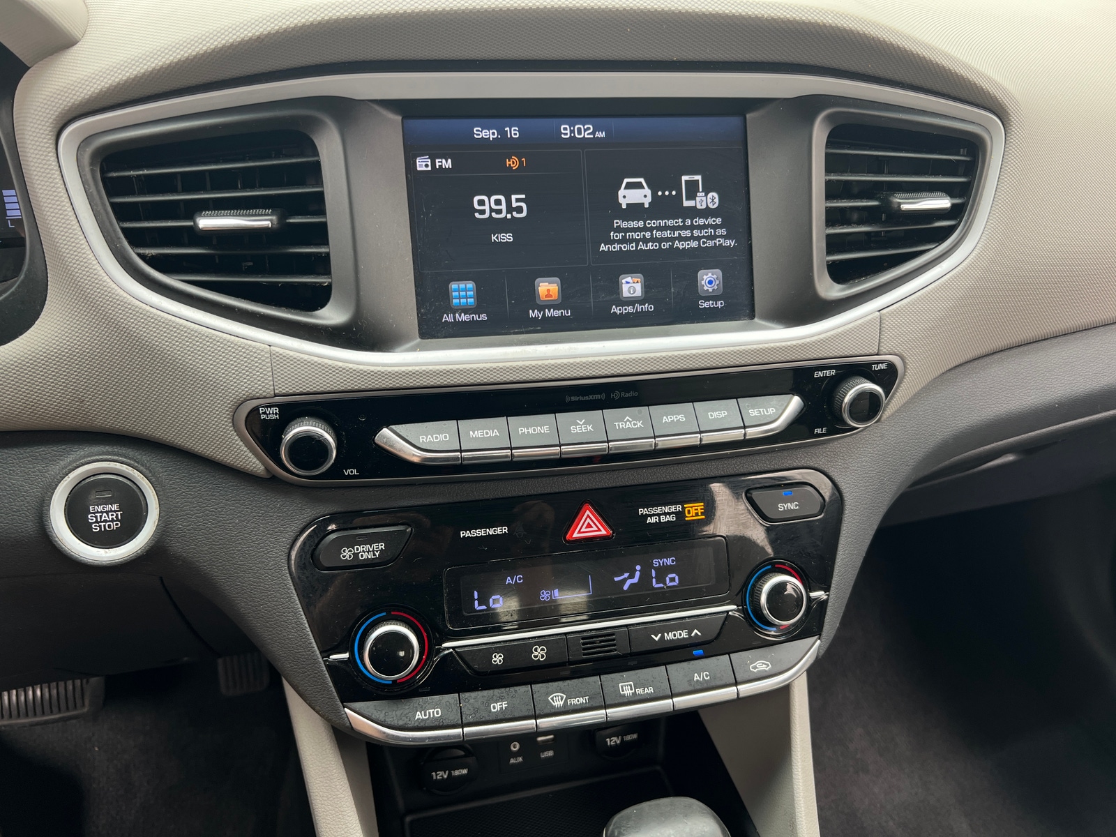 Thumbnail: 2018 Hyundai Ioniq - 4
