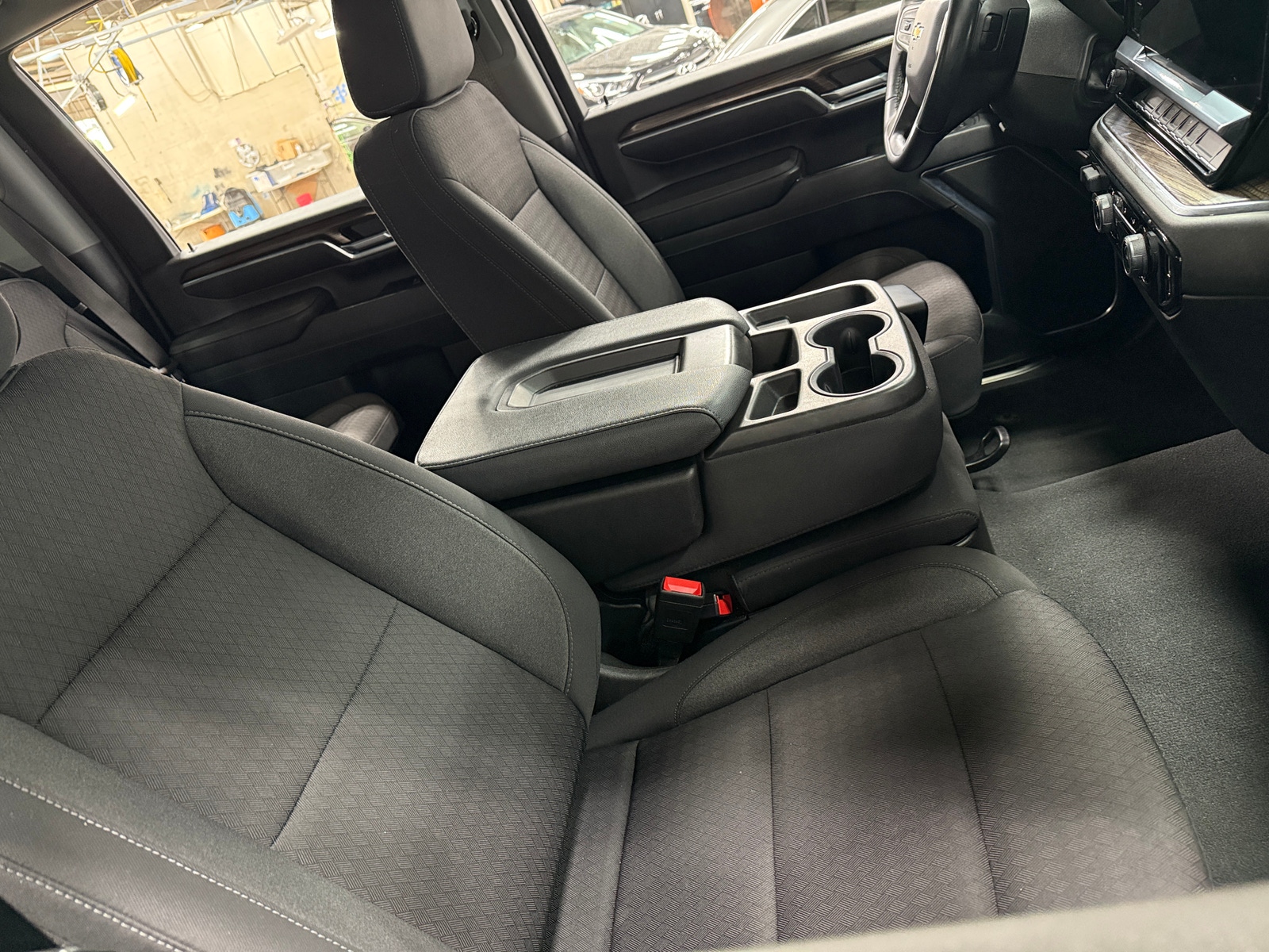 Thumbnail: 2024 Chevrolet Silverado 2500 - 2