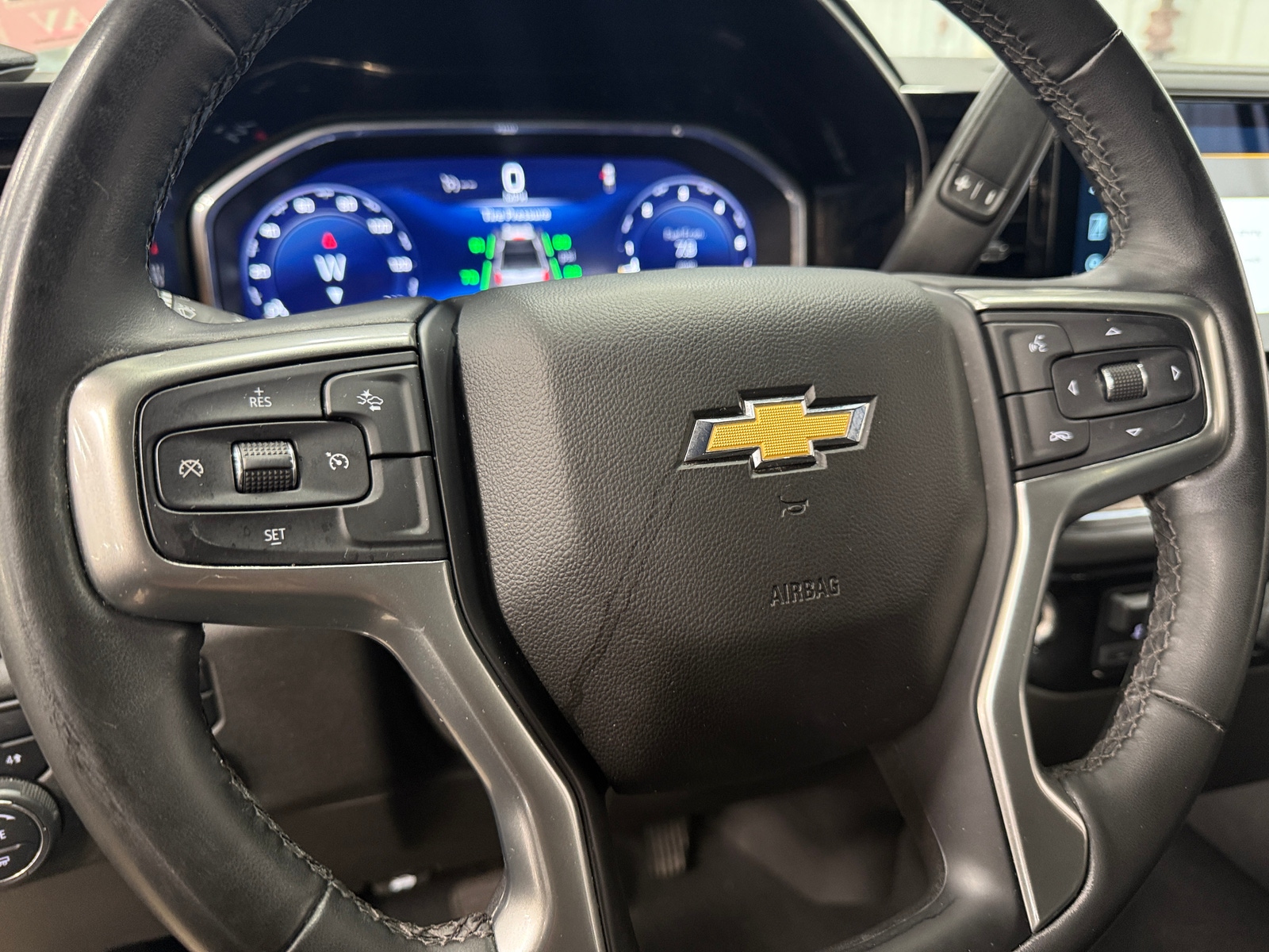 Thumbnail: 2024 Chevrolet Silverado 2500 - 5