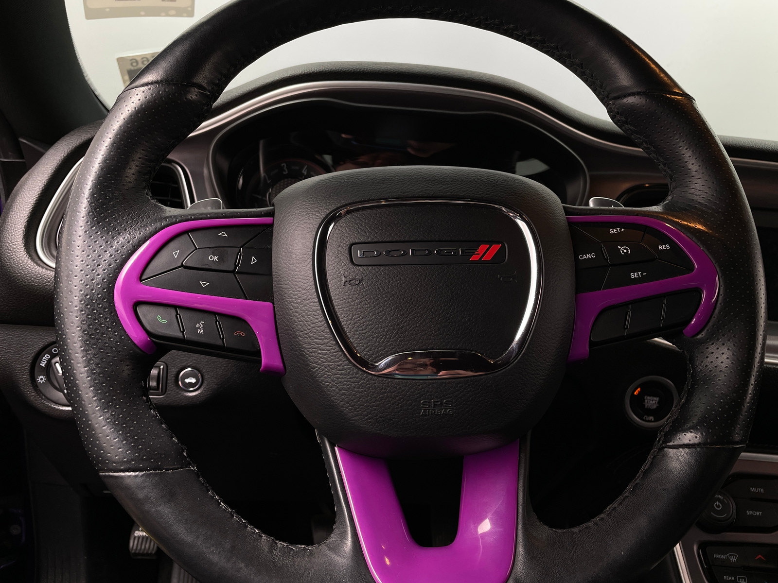 Thumbnail: 2019 Dodge Challenger - 4