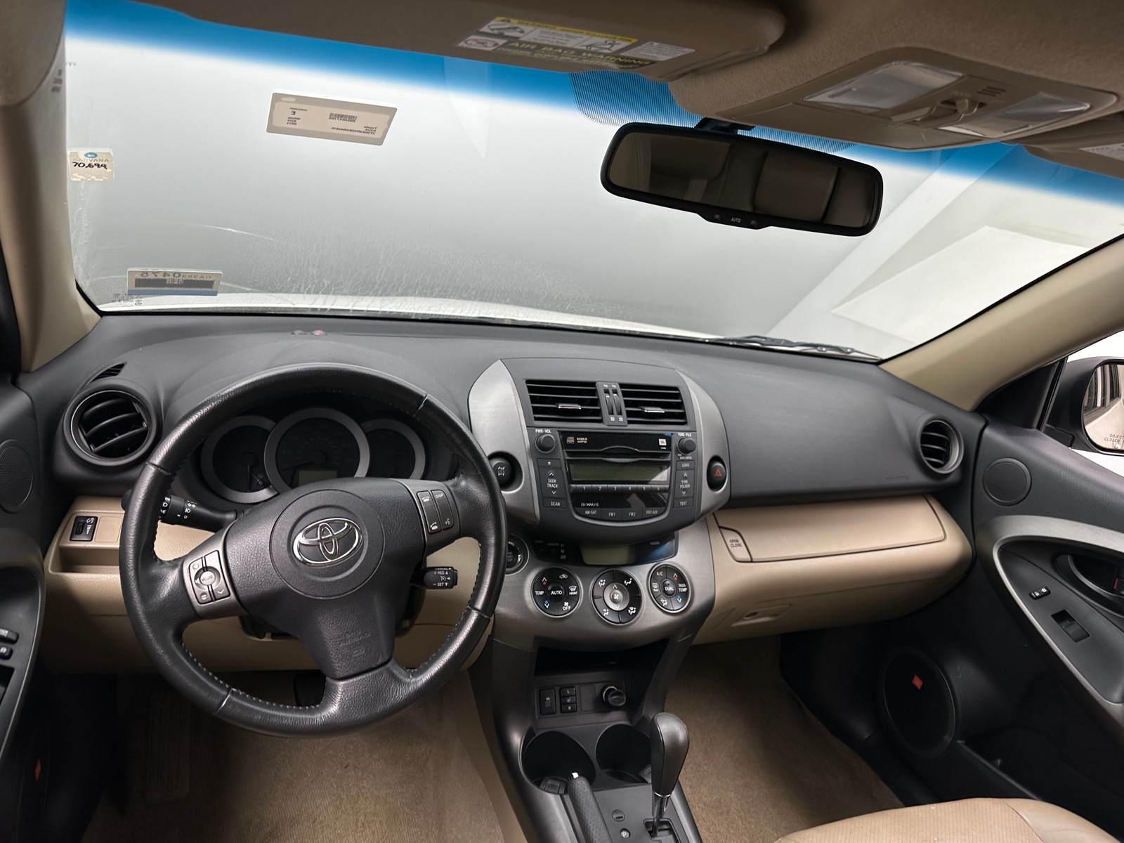 Thumbnail: 2011 Toyota RAV4 - 3
