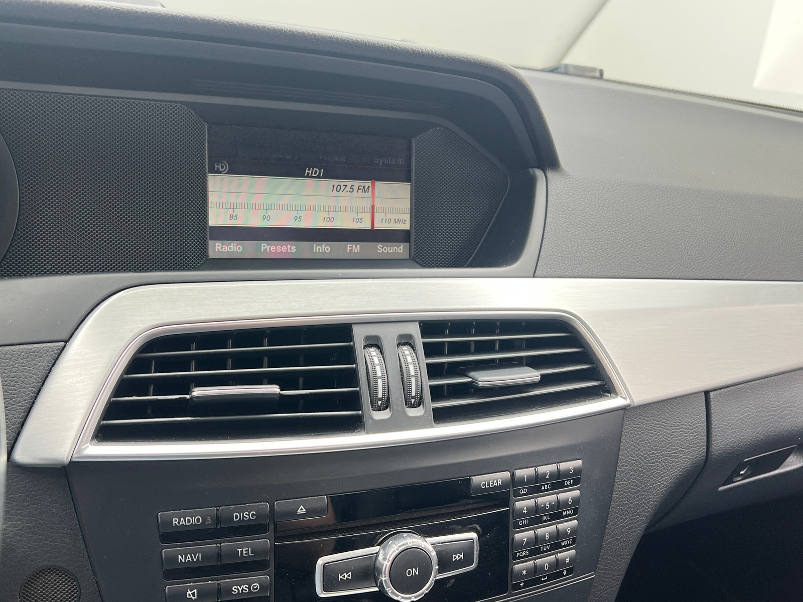 Thumbnail: 2013 Mercedes-Benz C-Class - 3