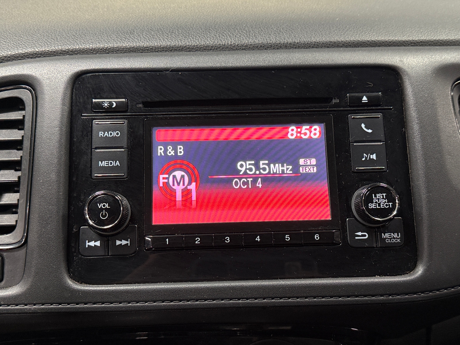 Thumbnail: 2019 Honda HR-V - 4