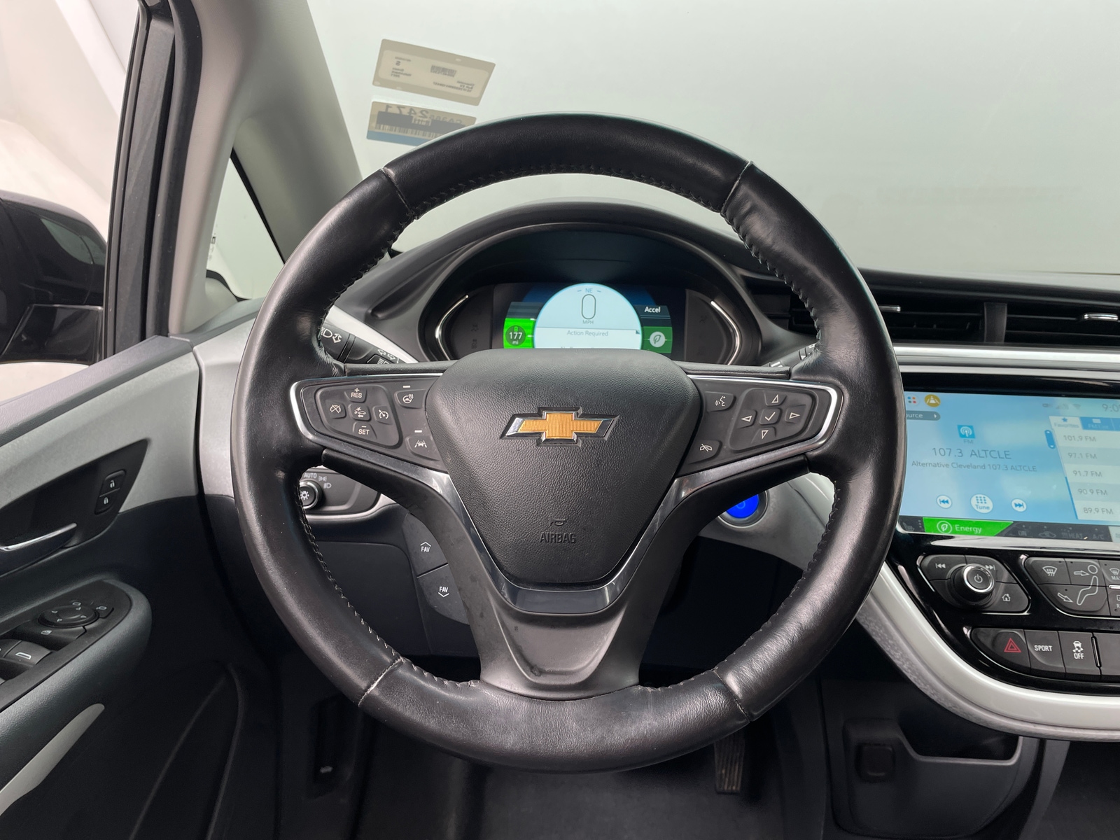 Thumbnail: 2021 Chevrolet Bolt EV - 4