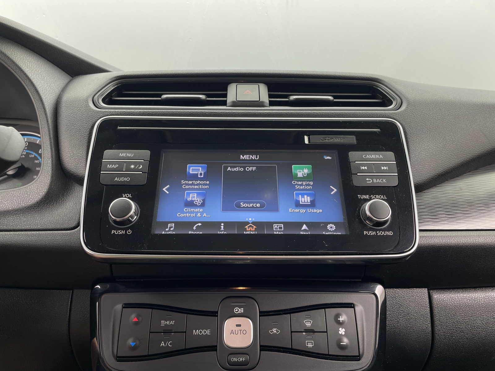 Thumbnail: 2019 Nissan Leaf - 4