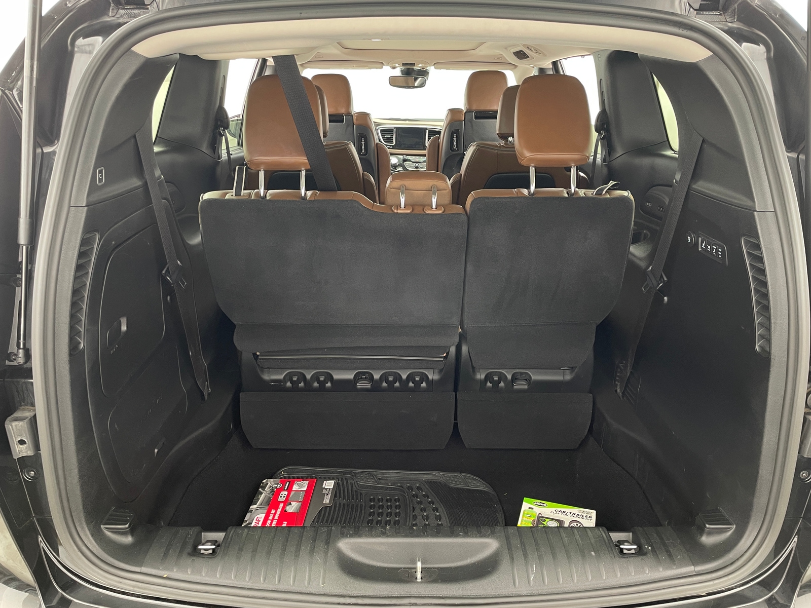 Thumbnail: 2019 Chrysler Pacifica - 6