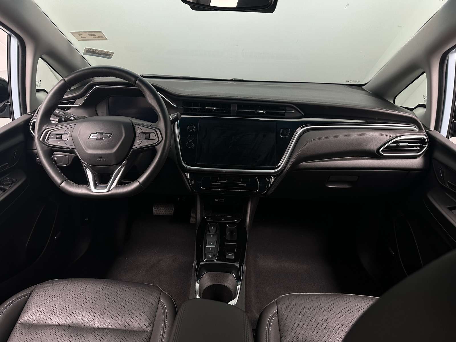 Thumbnail: 2023 Chevrolet Bolt EV - 2