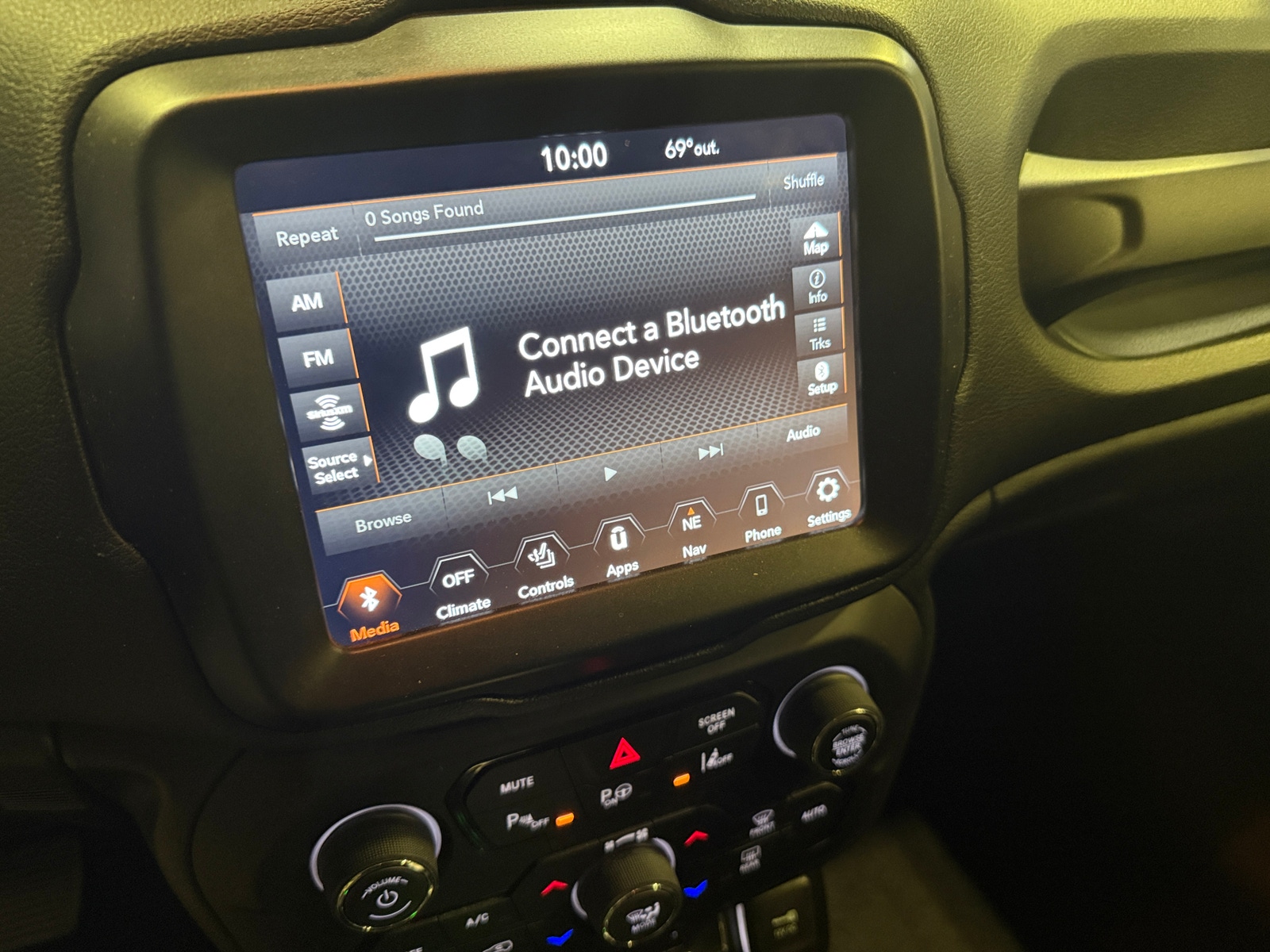 Thumbnail: 2021 Jeep Renegade - 4