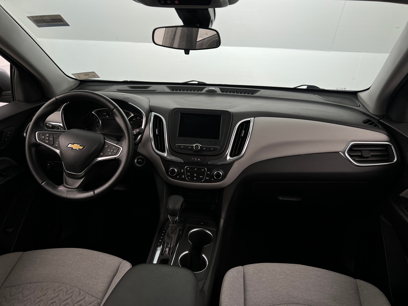Thumbnail: 2023 Chevrolet Equinox - 3