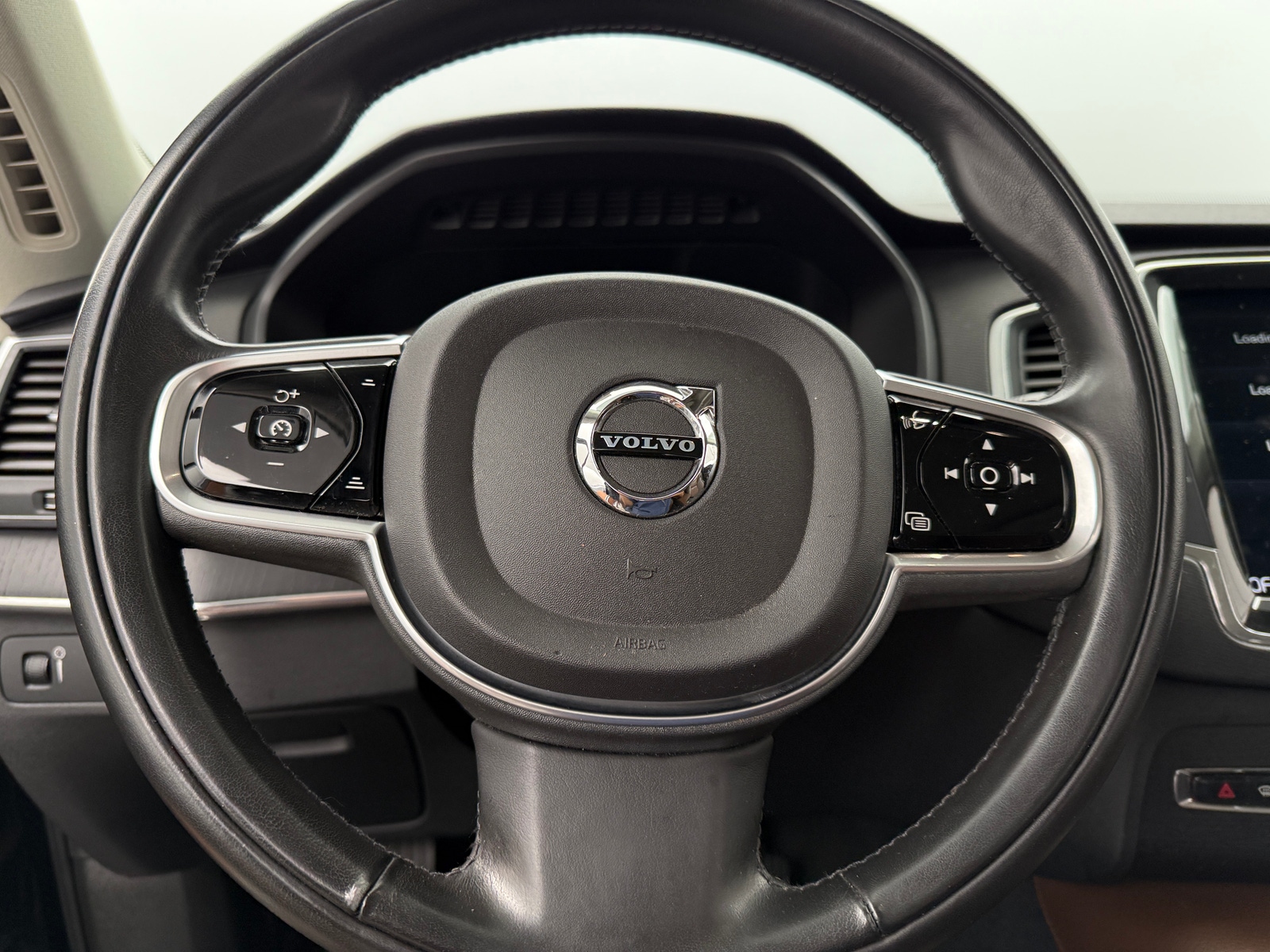 Thumbnail: 2020 Volvo XC90 - 4