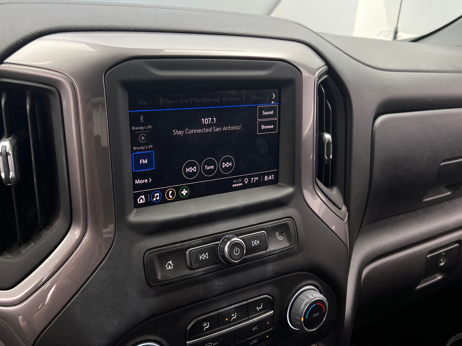 Thumbnail: 2024 Chevrolet Silverado 1500 - 4
