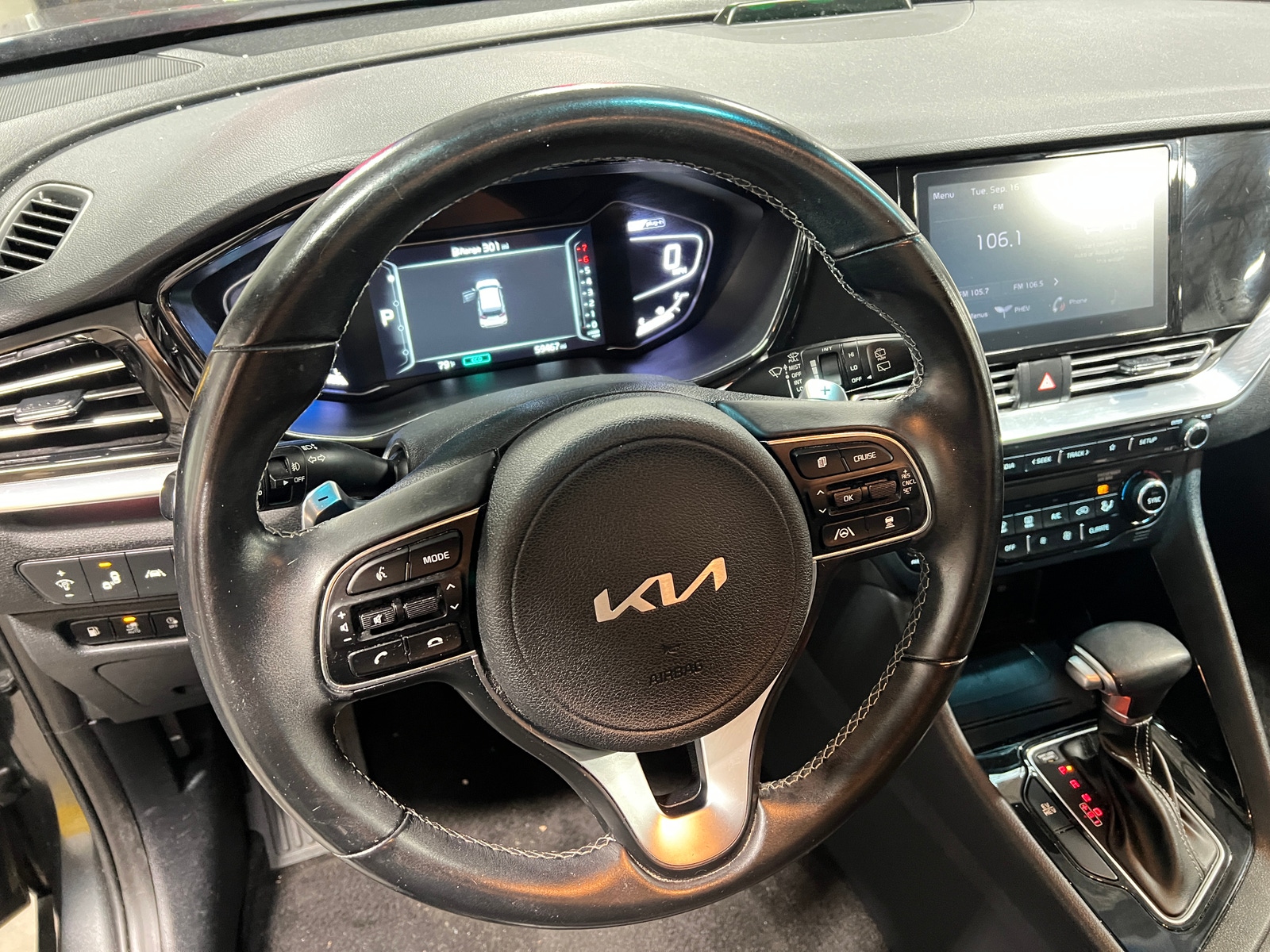 Thumbnail: 2022 Kia Niro - 5