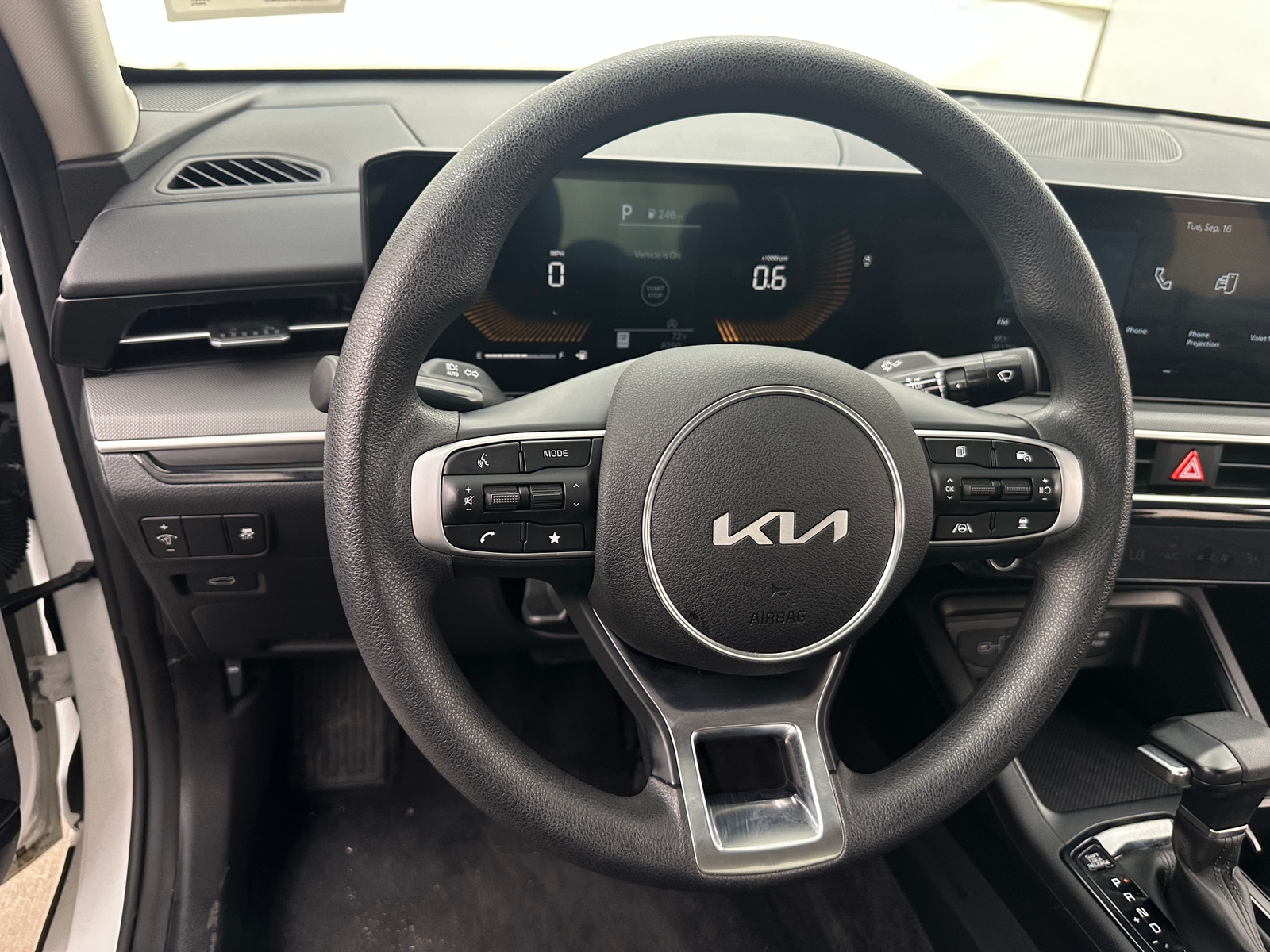 Thumbnail: 2025 Kia K5 - 5