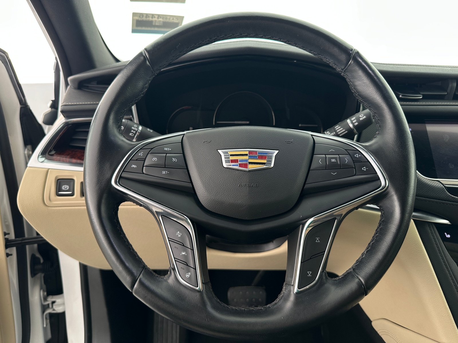 Thumbnail: 2019 Cadillac XT5 - 4