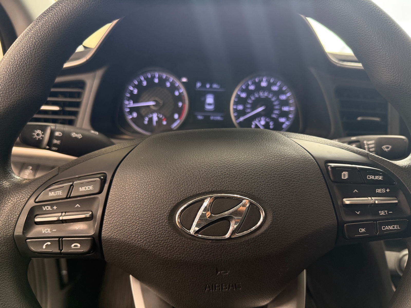 Thumbnail: 2020 Hyundai Elantra - 5
