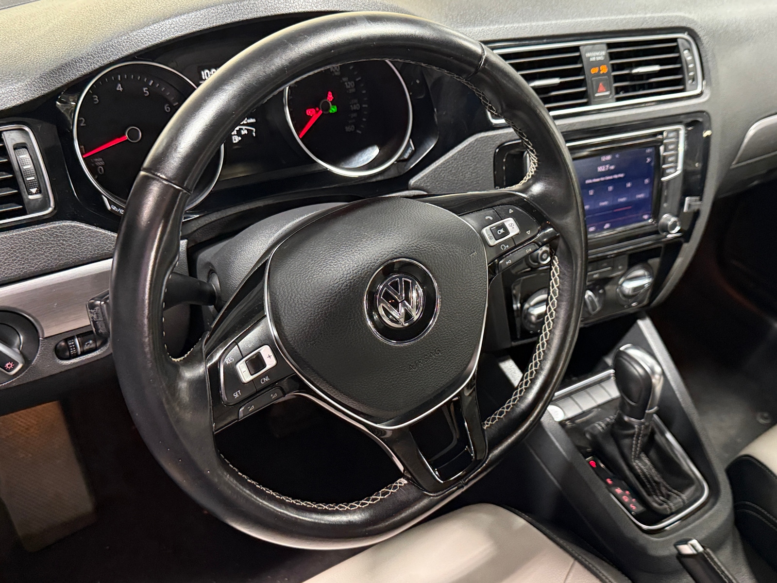 Thumbnail: 2016 Volkswagen Jetta - 4
