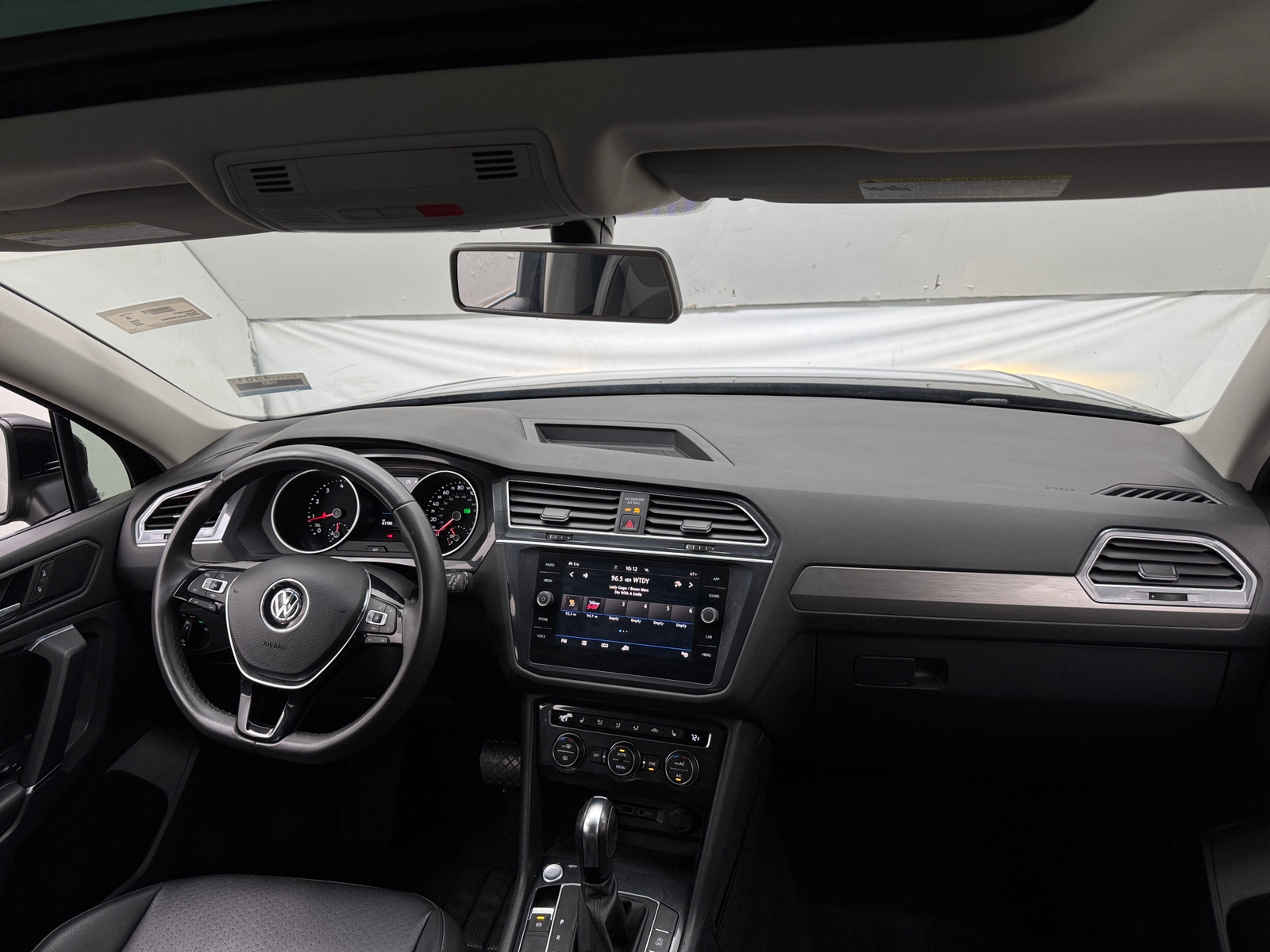Thumbnail: 2020 Volkswagen Tiguan - 2