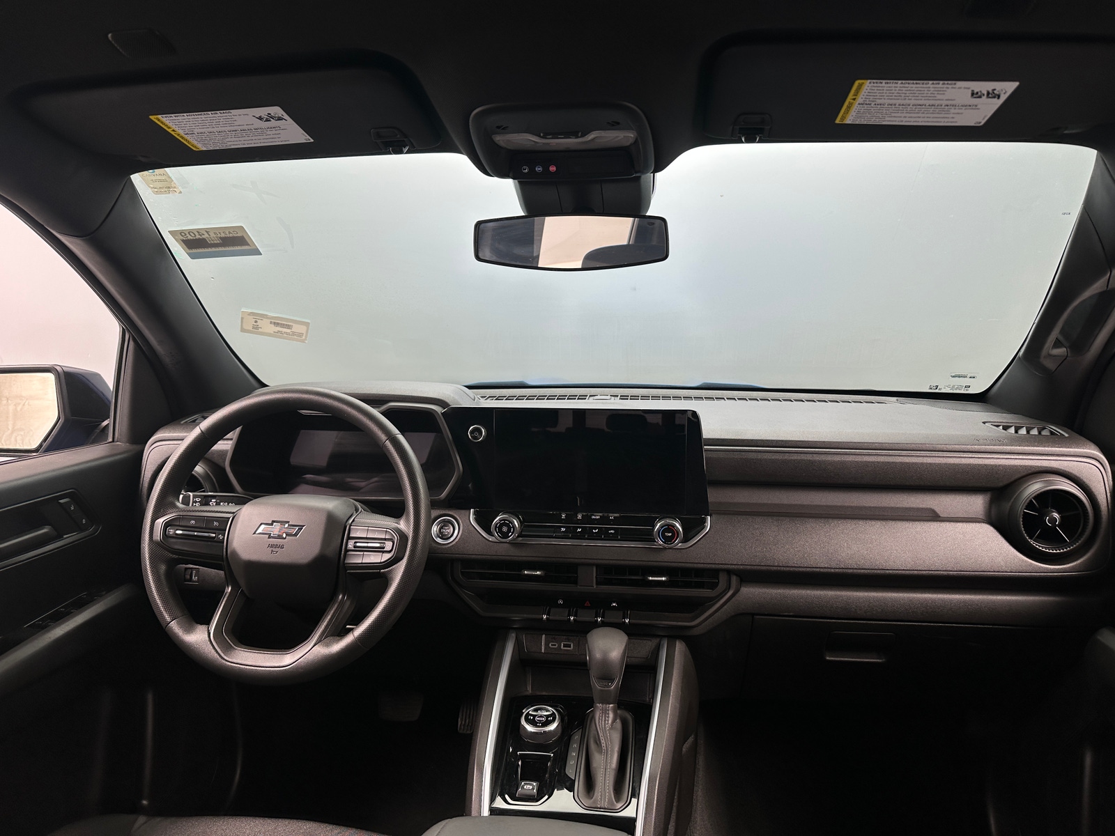 Thumbnail: 2023 Chevrolet Colorado - 3