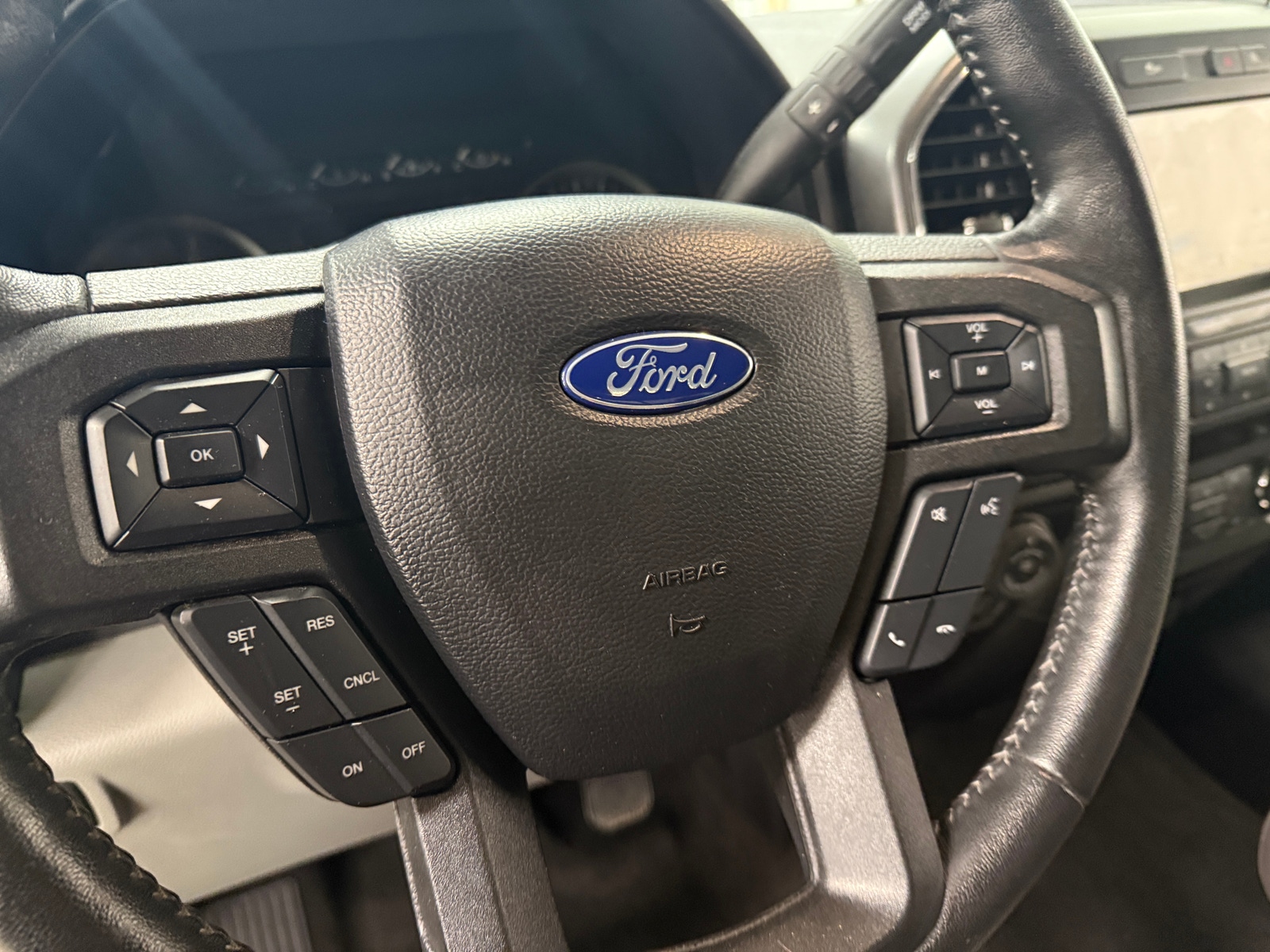 Thumbnail: 2020 Ford Econoline - 5