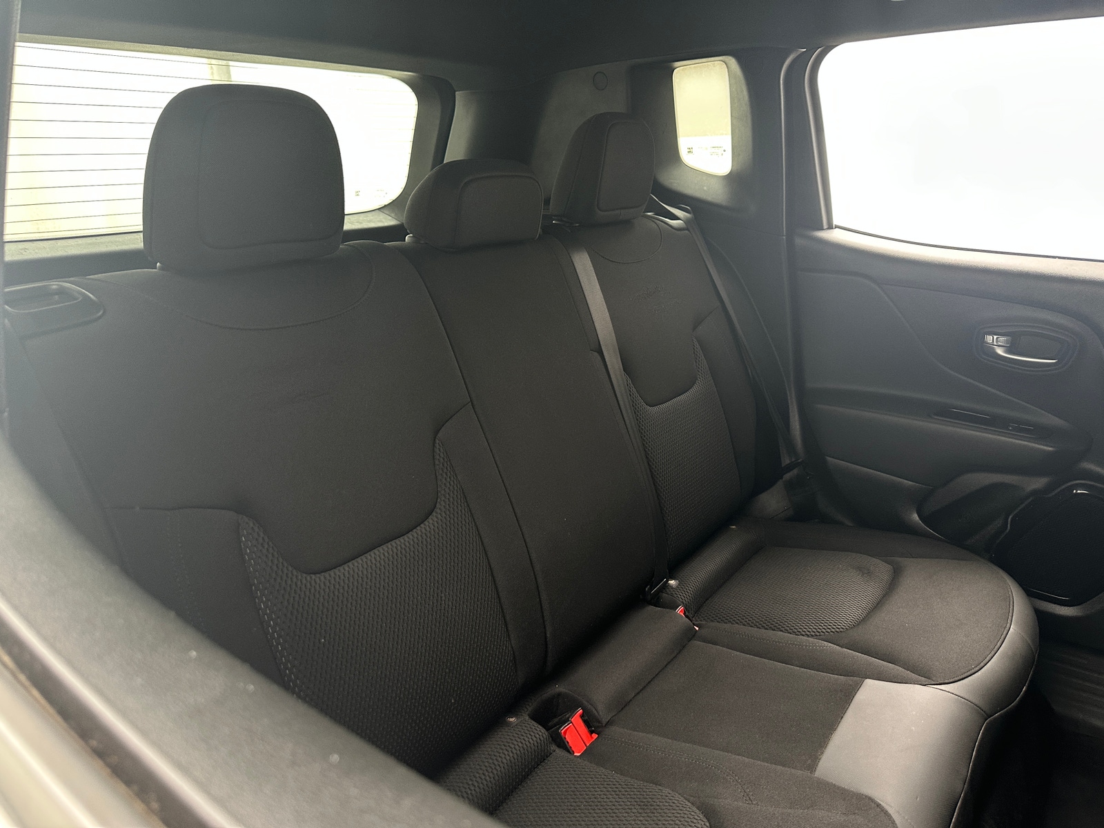 Thumbnail: 2018 Jeep Renegade - 6