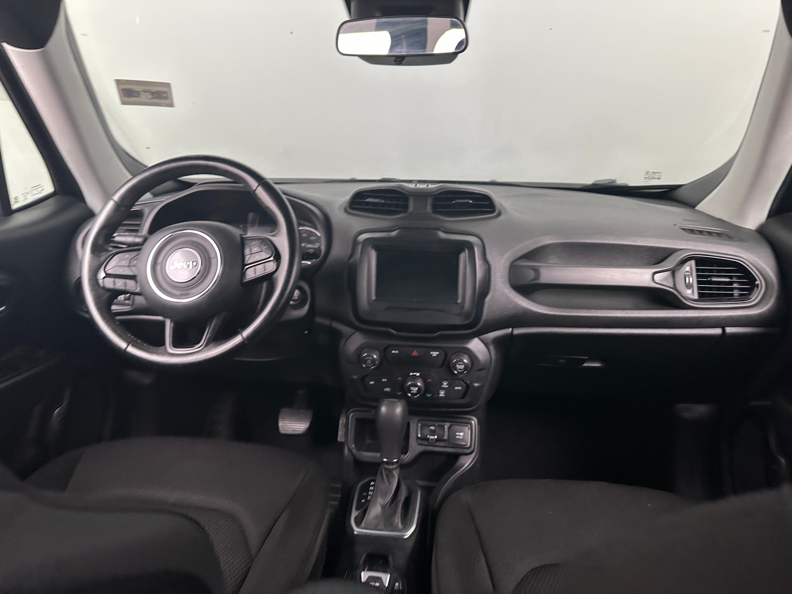 Thumbnail: 2018 Jeep Renegade - 3