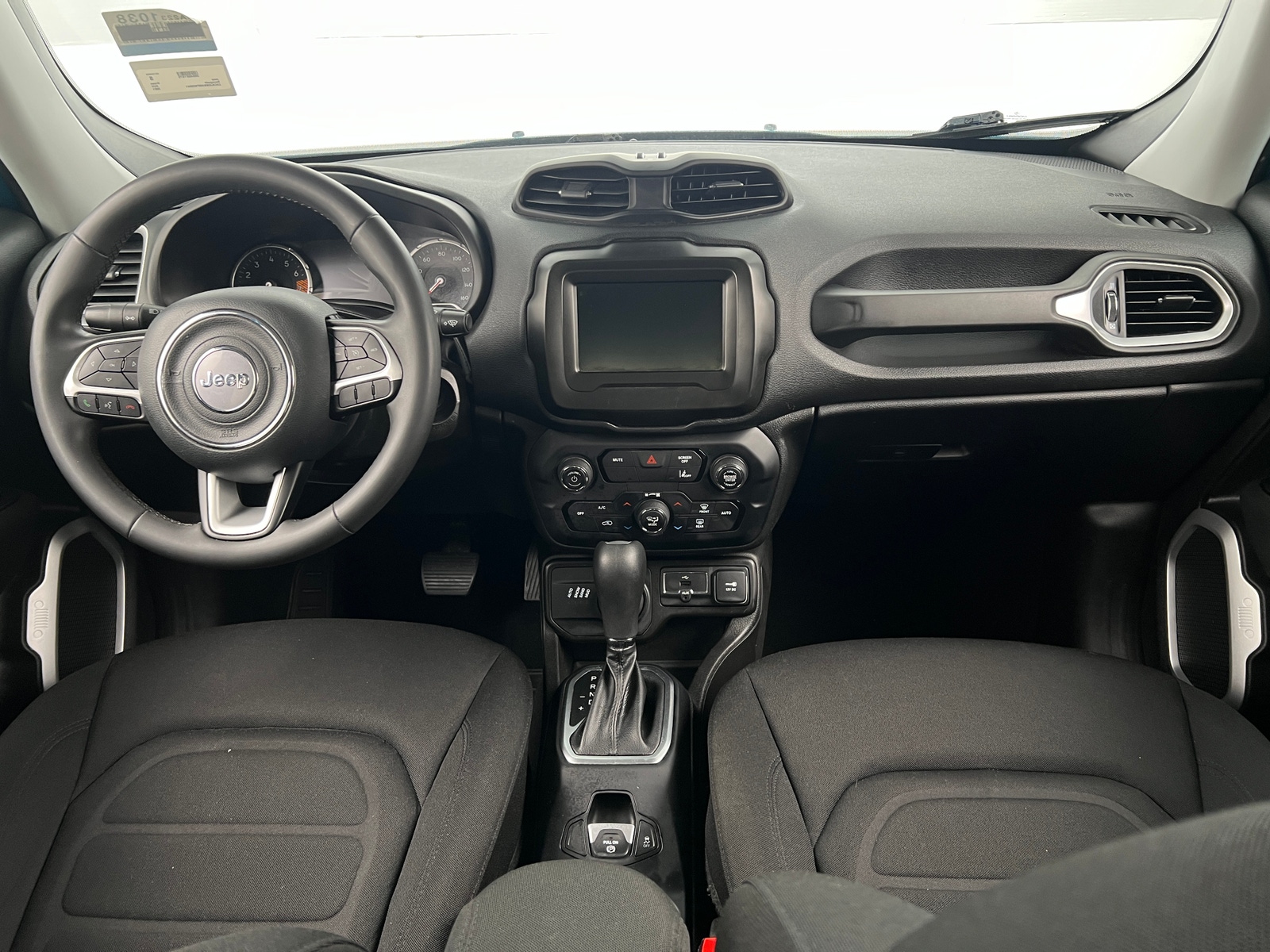 Thumbnail: 2021 Jeep Renegade - 3