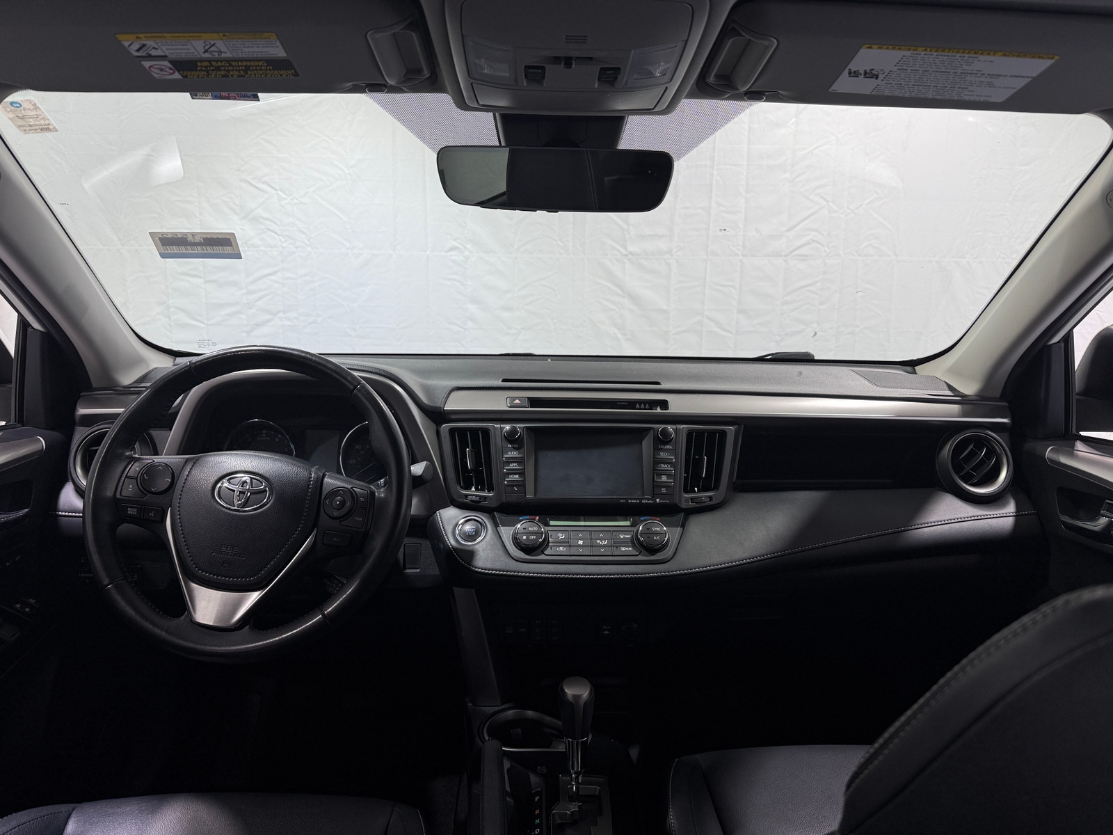 Thumbnail: 2017 Toyota RAV4 - 3
